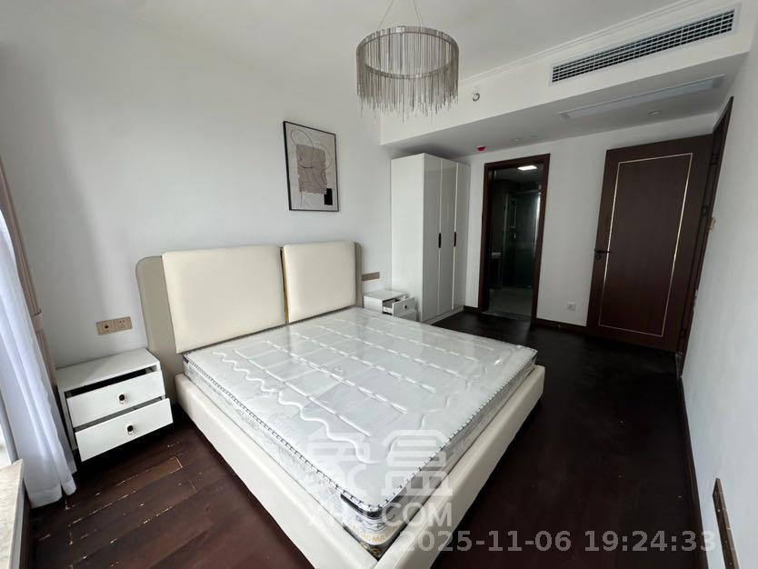 绿地长沙城际空间站（柏仕佳苑）  3室2厅2卫    3800.0元/月室内图