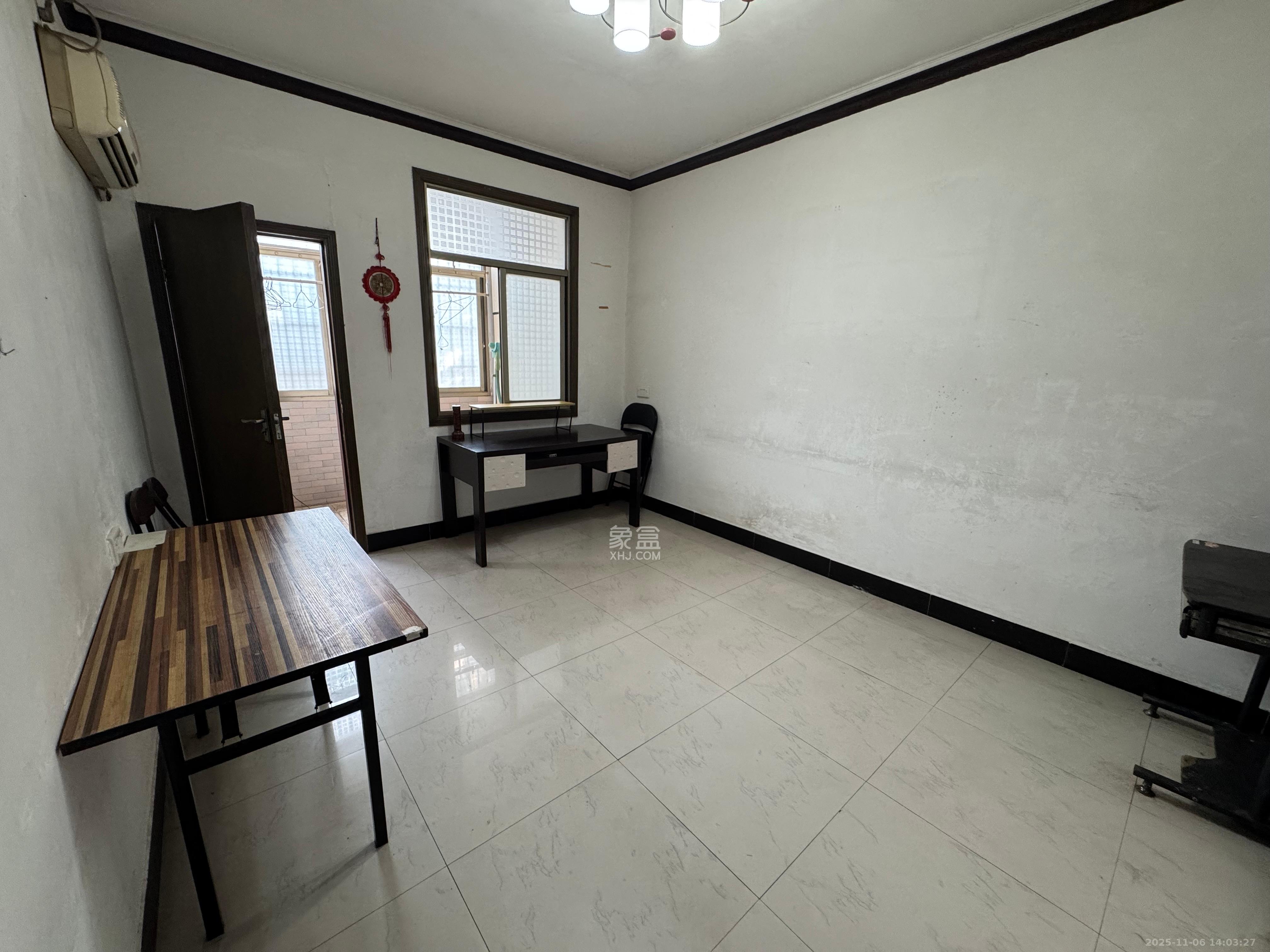 曙光小区  2室2厅1卫    1700.0元/月室内图