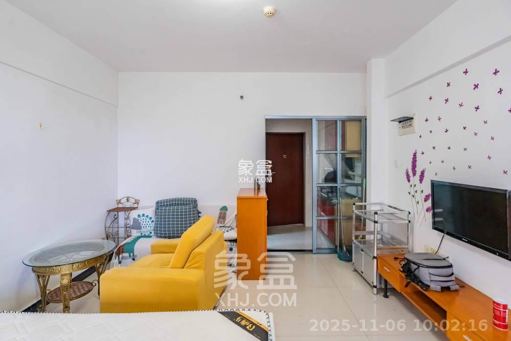 观园国际公寓  1室1厅1卫    1800.0元/月室内图