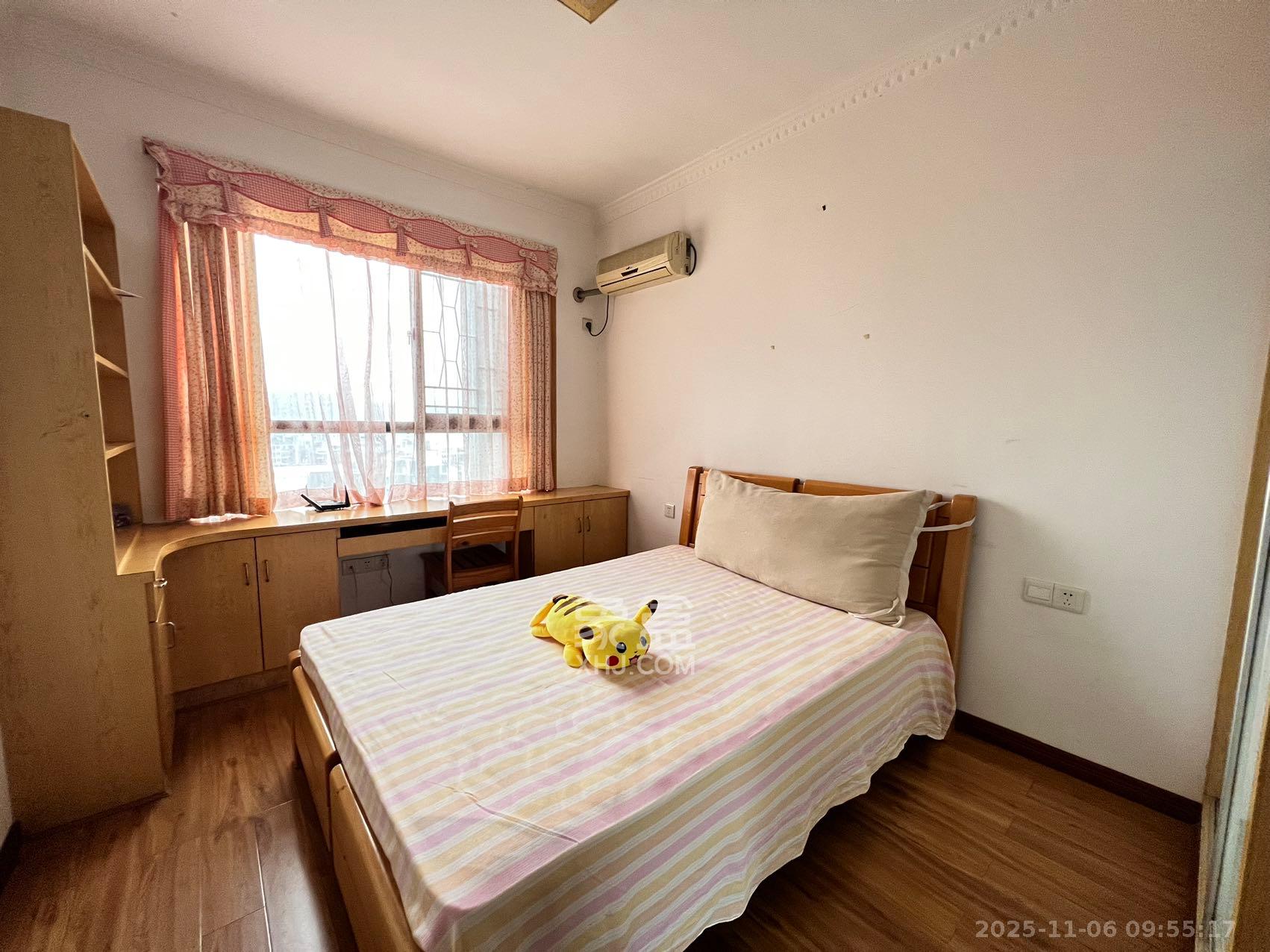 湘江世纪城望江苑  3室2厅2卫    2700.0元/月室内图