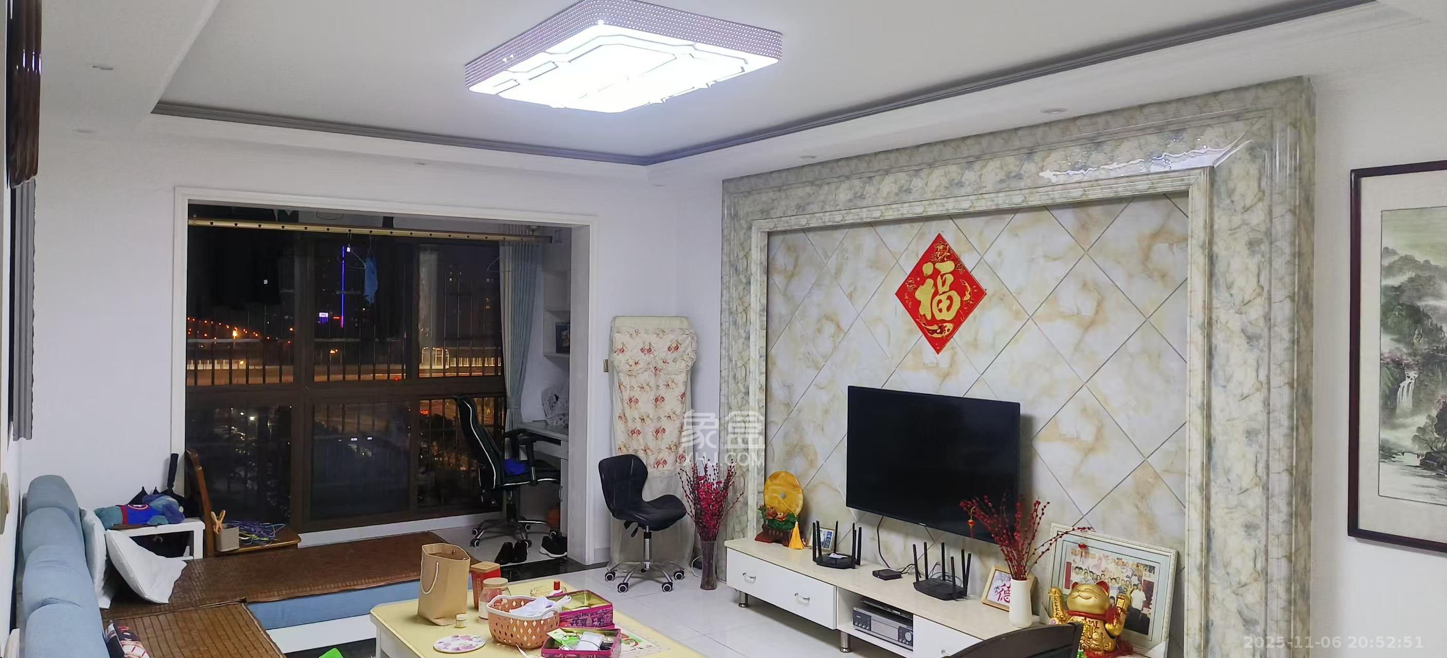 水木华麓  3室2厅2卫    2500.0元/月室内图