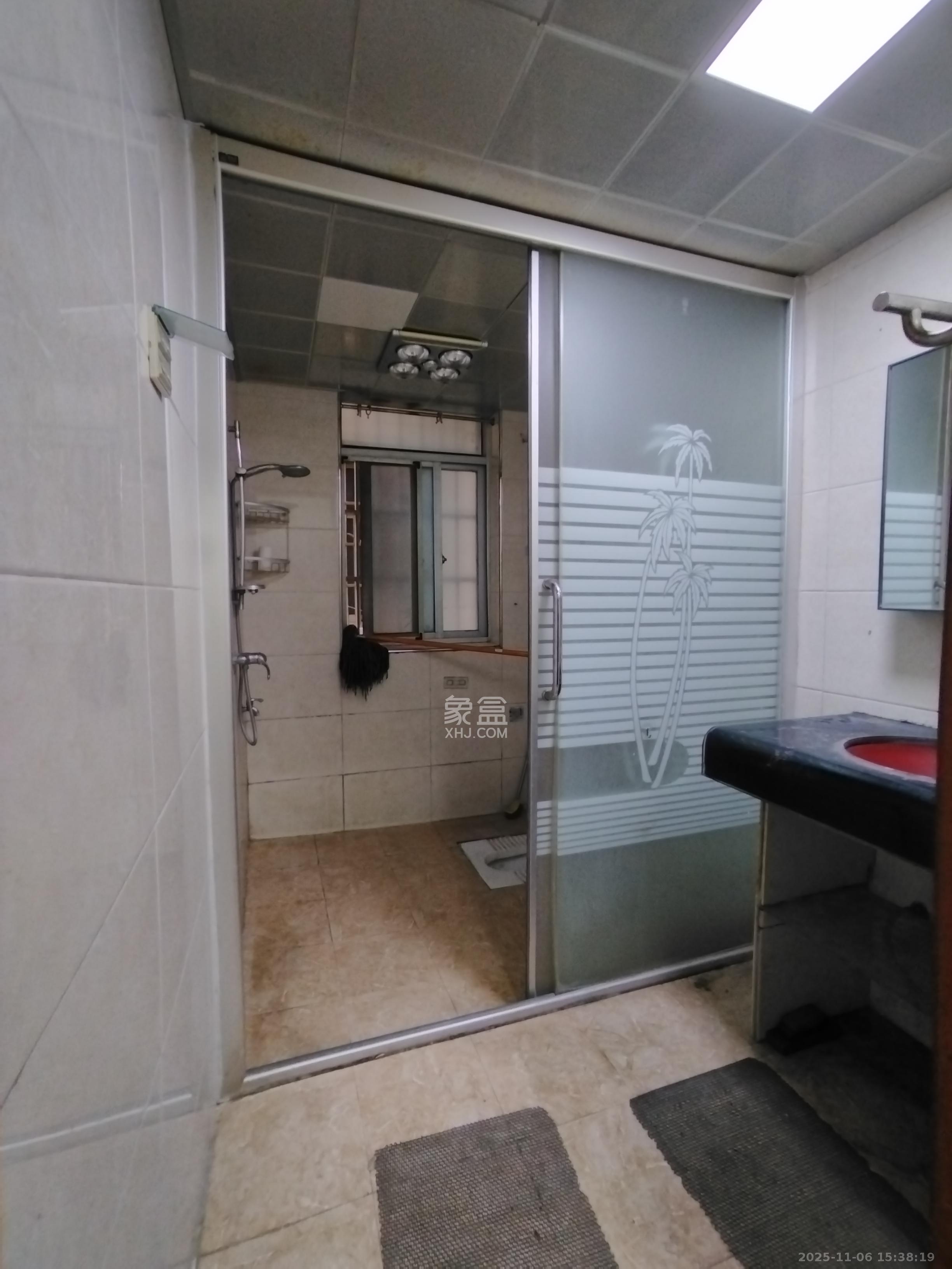 新雅园  2室2厅1卫    2100.0元/月室内图