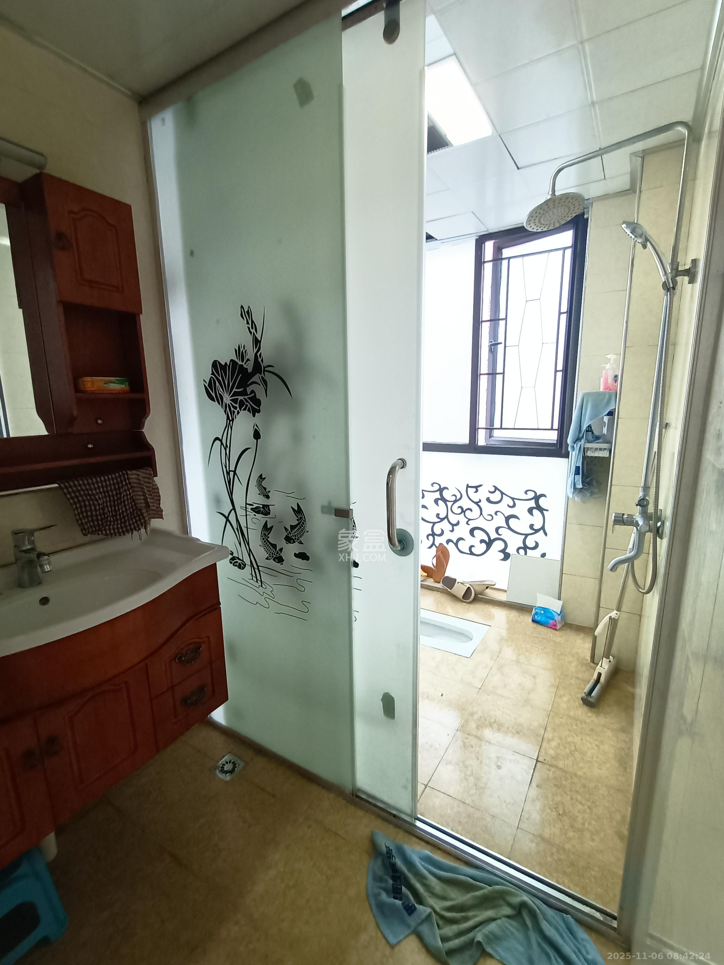 旭辉华庭  2室2厅1卫    1600.0元/月室内图