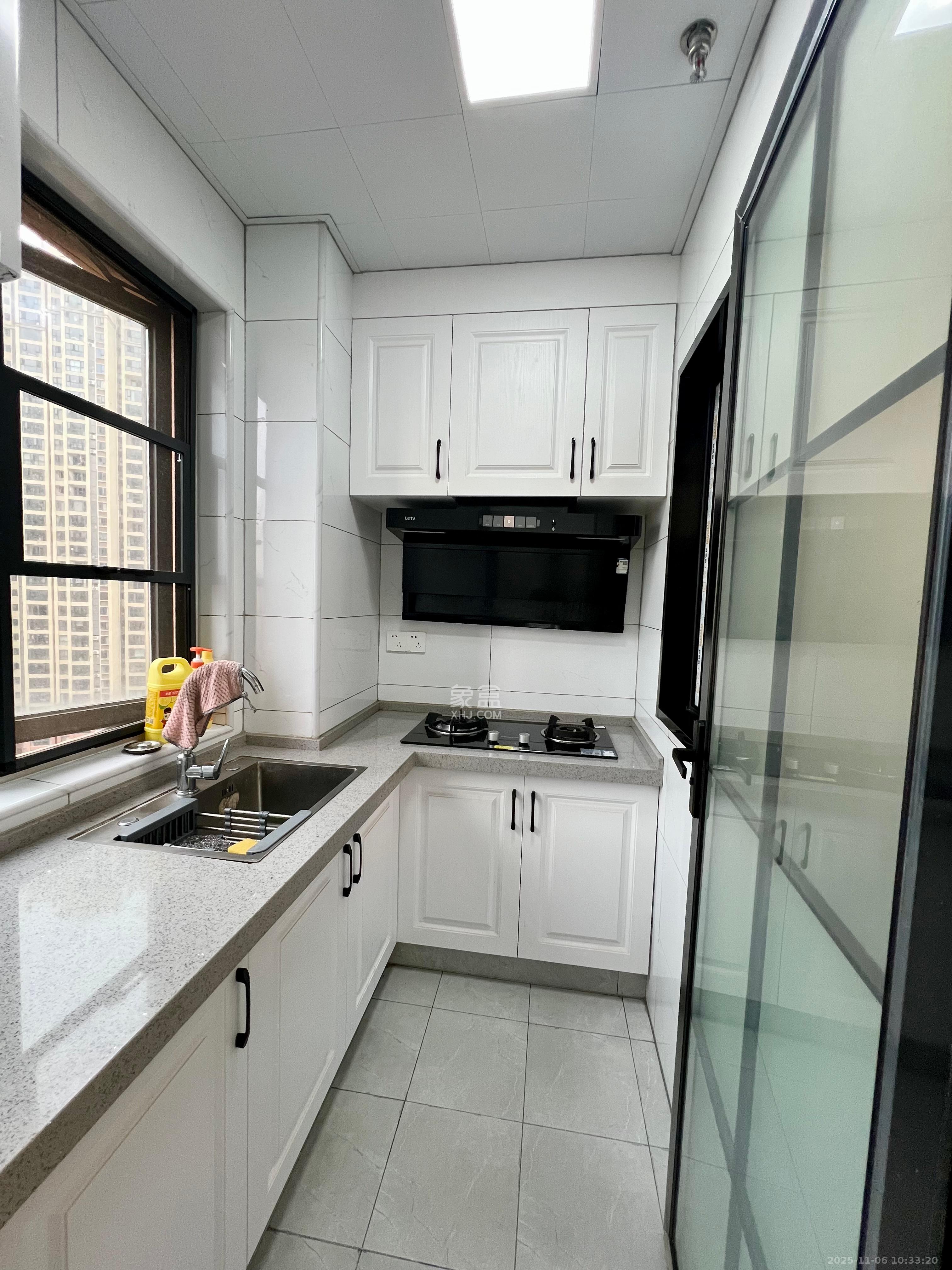 福晟钱隆国际(晟冉景苑) 1室1厅1卫 1500.0元/月 福晟钱隆国际(晟冉景苑) 1室1厅1卫 1500.0元/月室内图