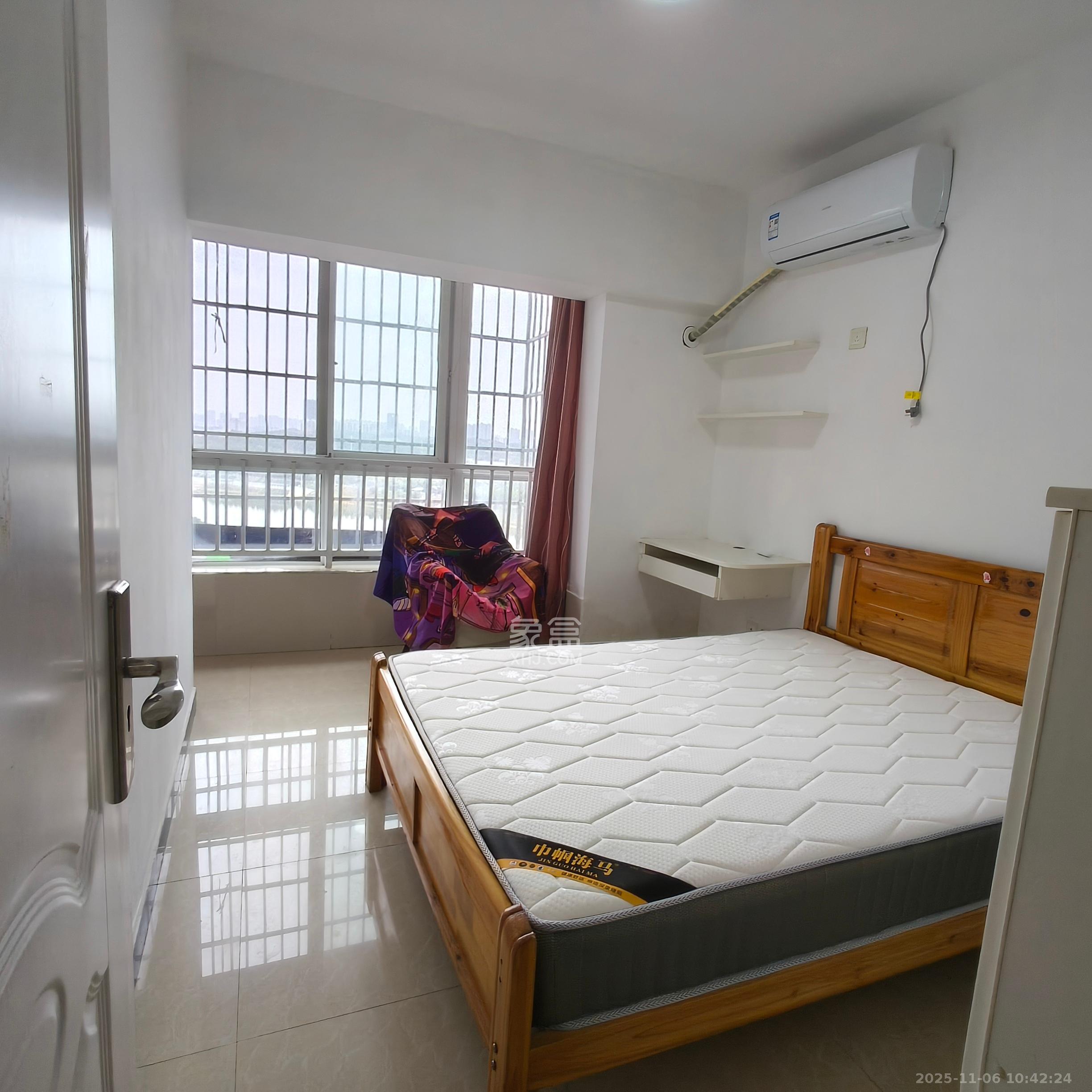 先锋东外滩  1室1厅1卫    1500.0元/月室内图