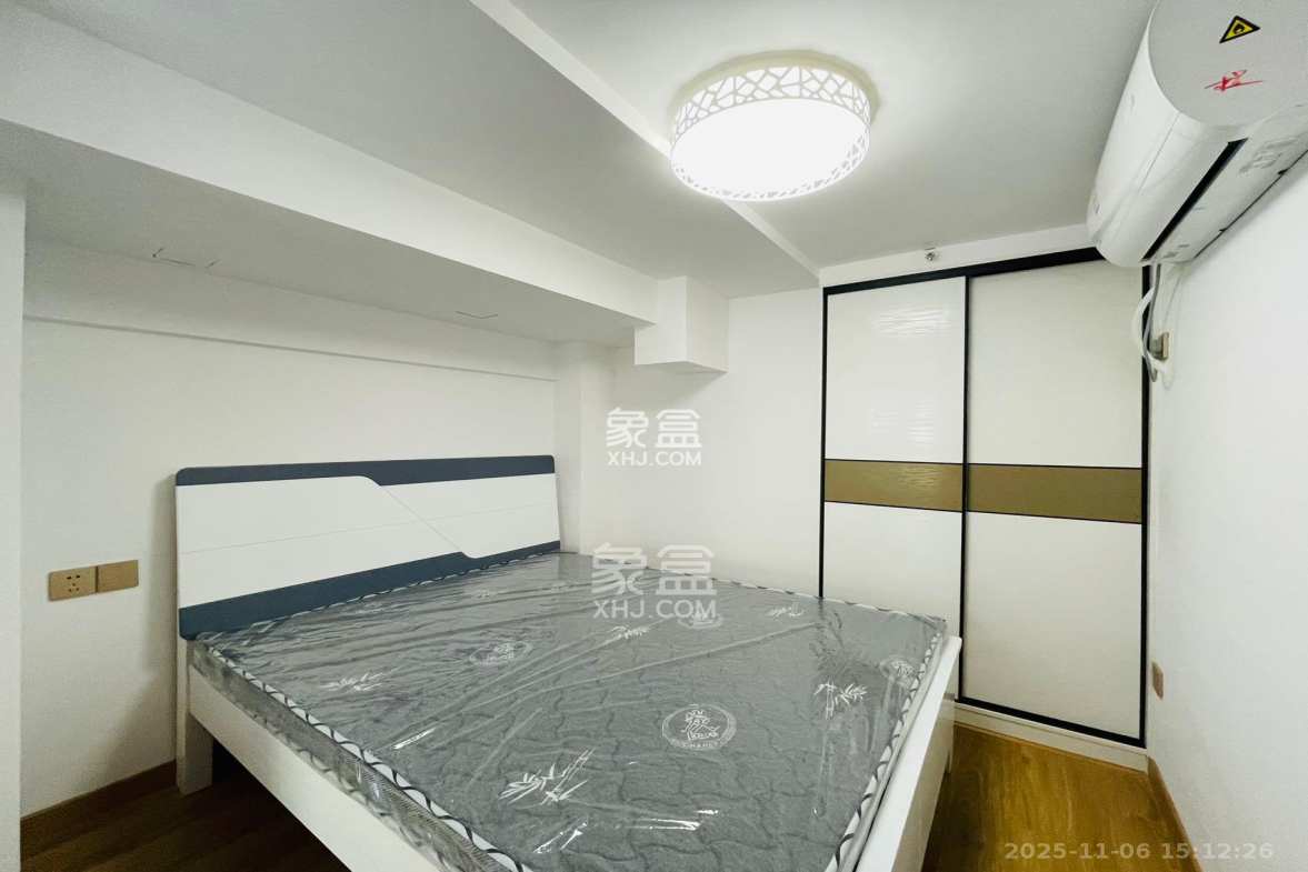 金地中交麓谷香颂(金地中交雅苑) 1室1厅1卫 2200.0元/月 金地中交麓谷香颂(金地中交雅苑) 1室1厅1卫 2200.0元/月室内图