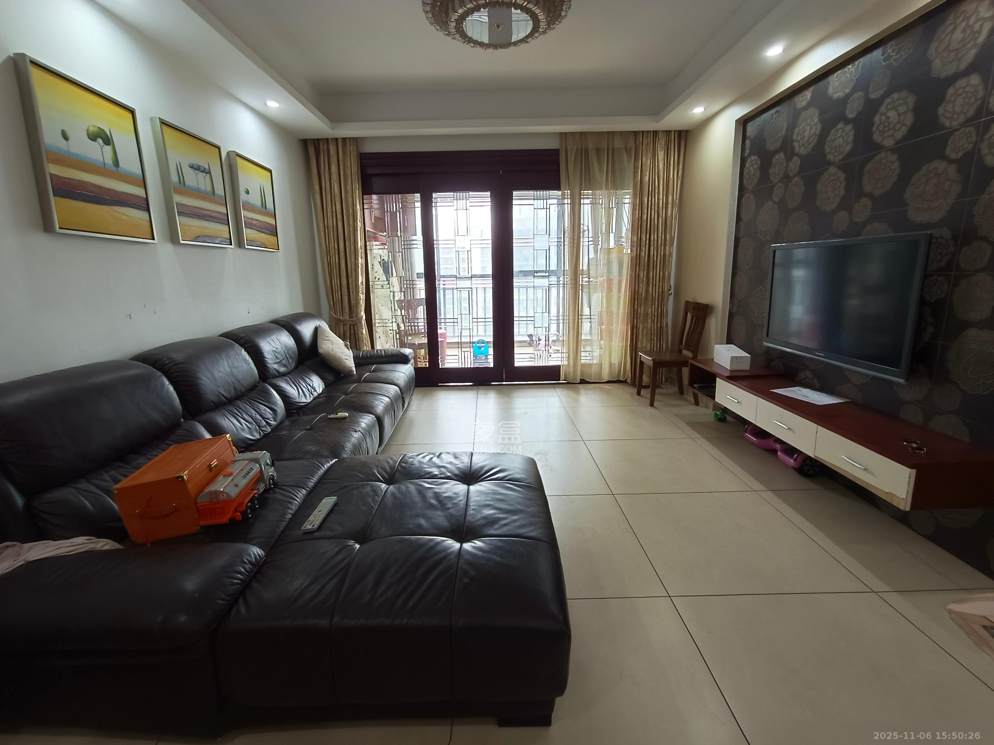 莱茵城  2室2厅1卫    2000.0元/月室内图