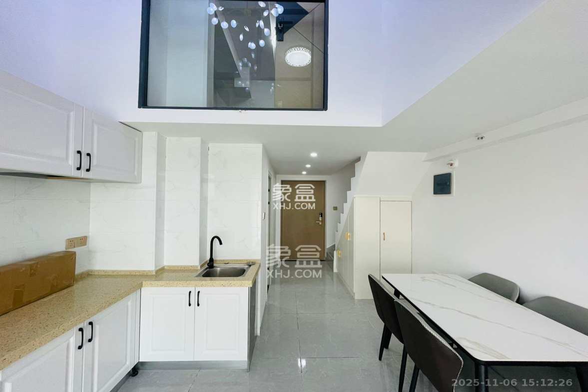 金地中交麓谷香颂(金地中交雅苑) 1室1厅1卫 2200.0元/月 金地中交麓谷香颂(金地中交雅苑) 1室1厅1卫 2200.0元/月室内图