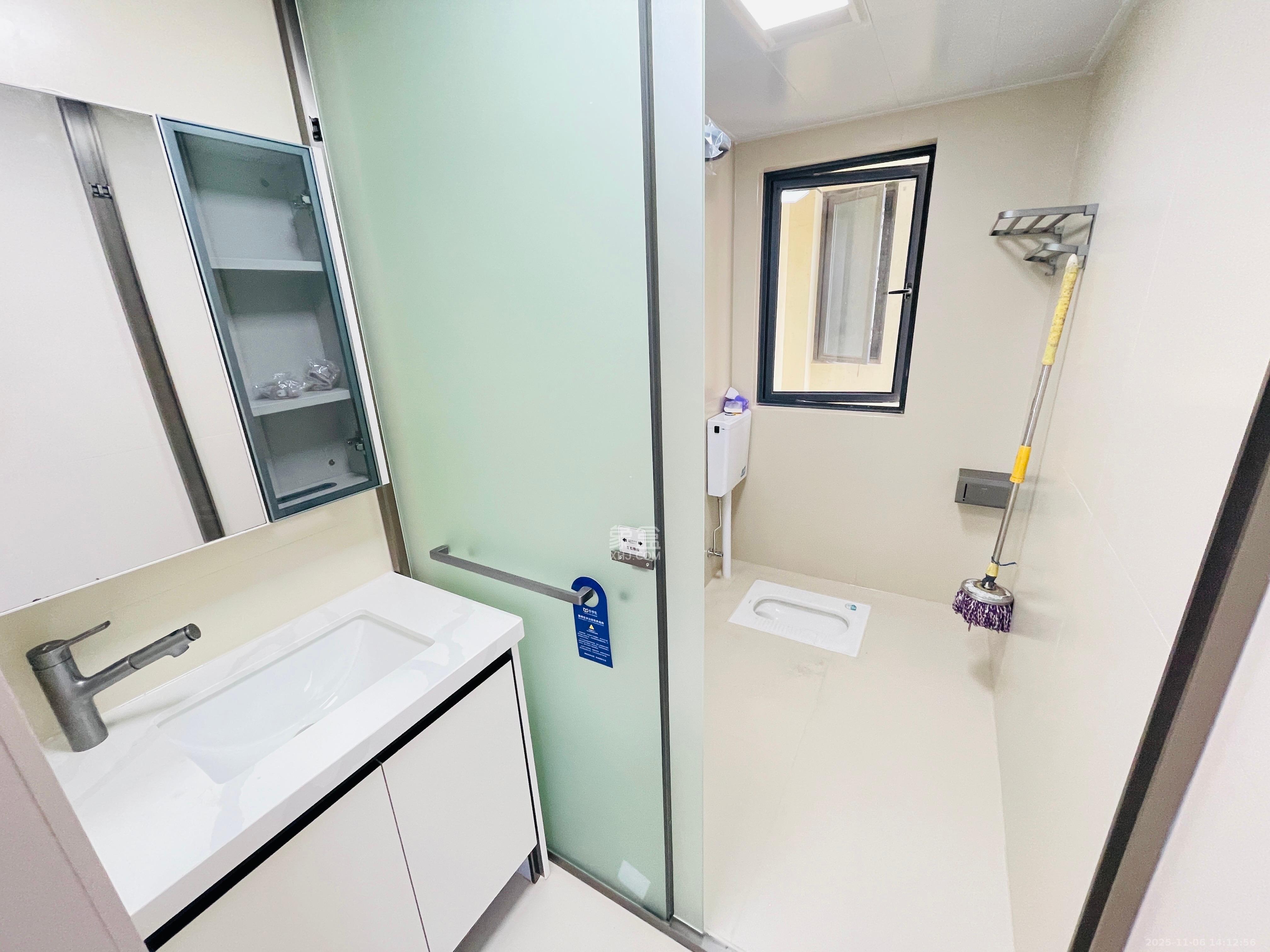 金石蓉园  2室2厅1卫    2600.0元/月室内图