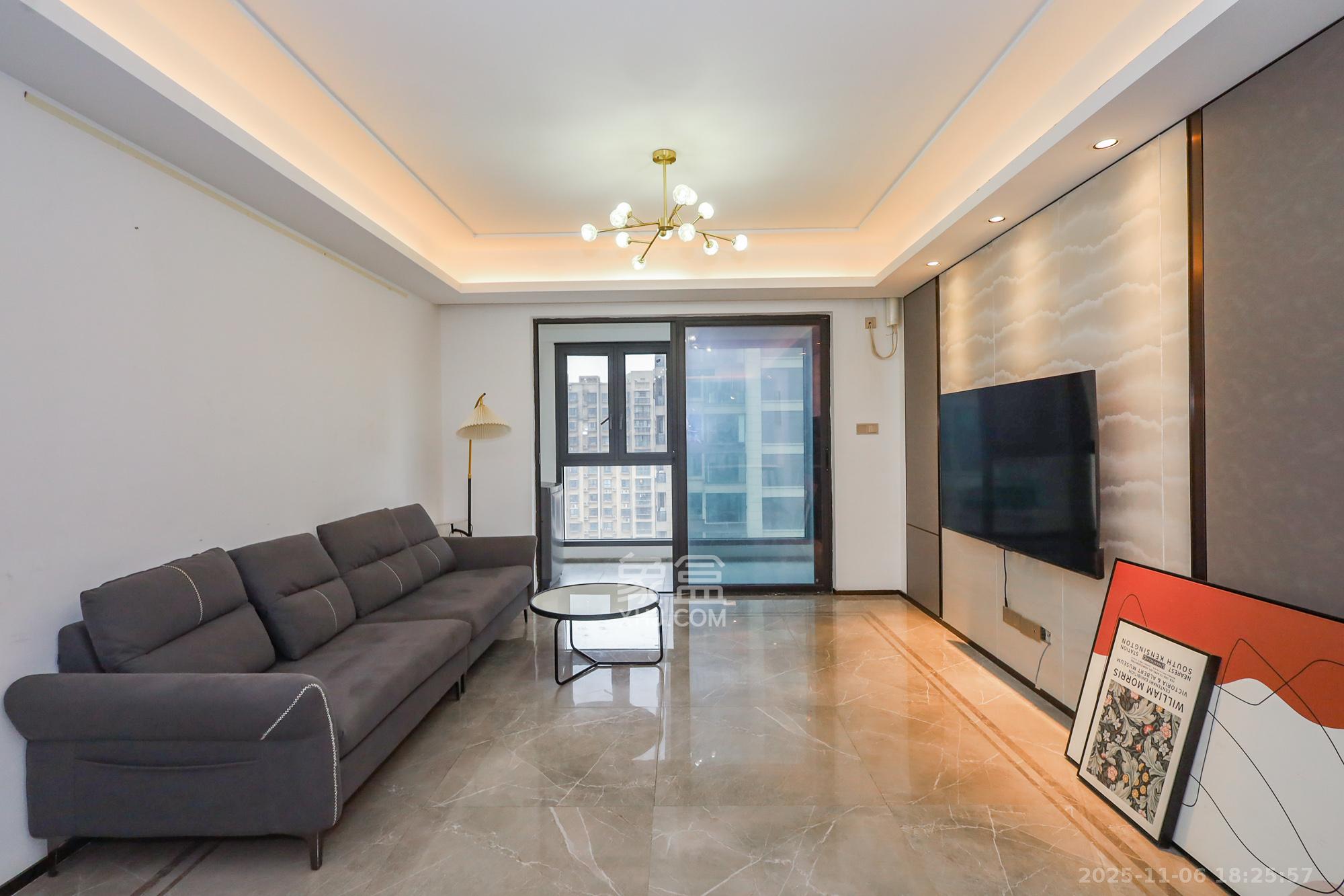 金茂建发泊悦  3室2厅2卫    150.0万