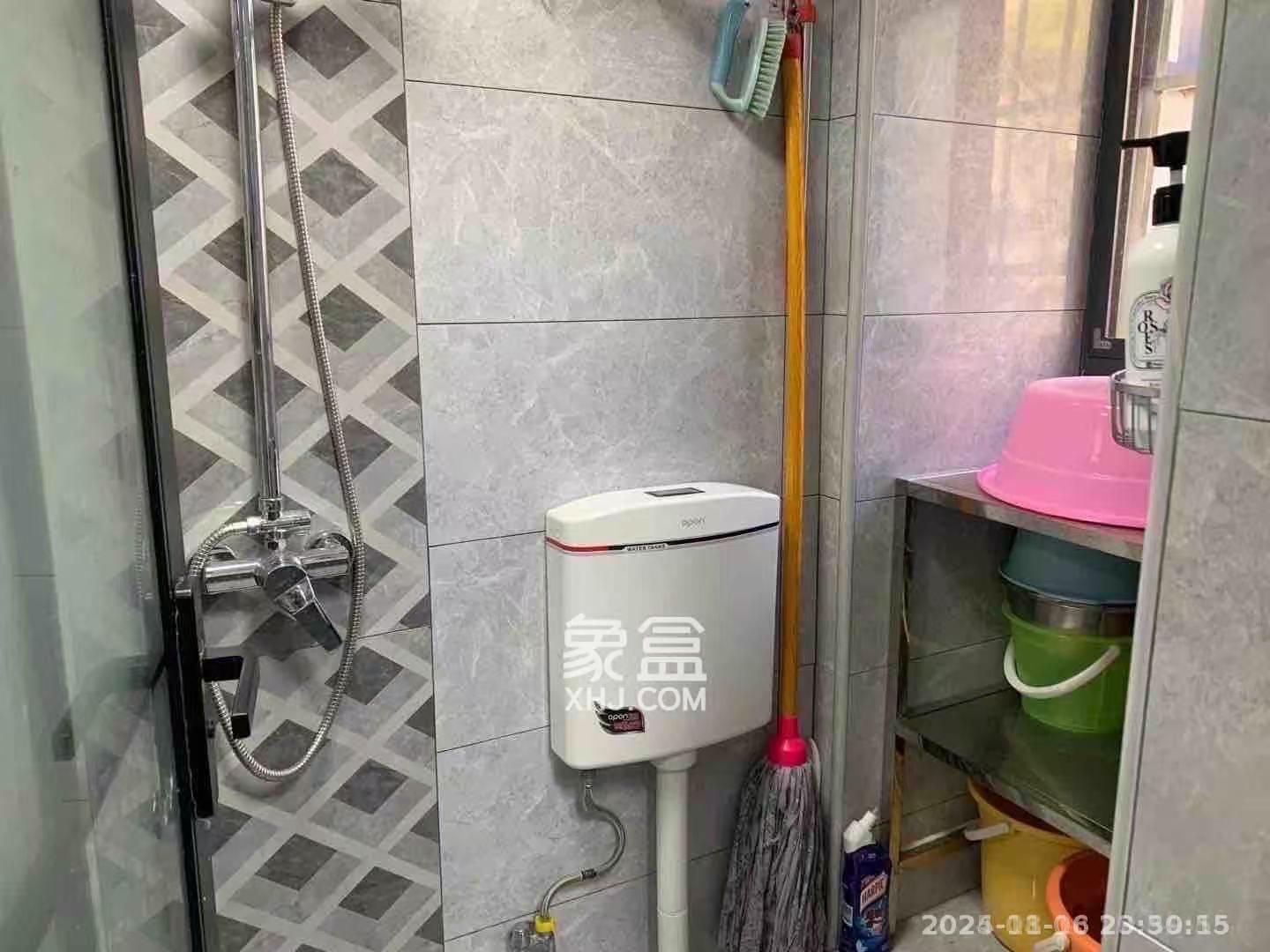 狮子山一片  1室1厅1卫    1600.0元/月室内图