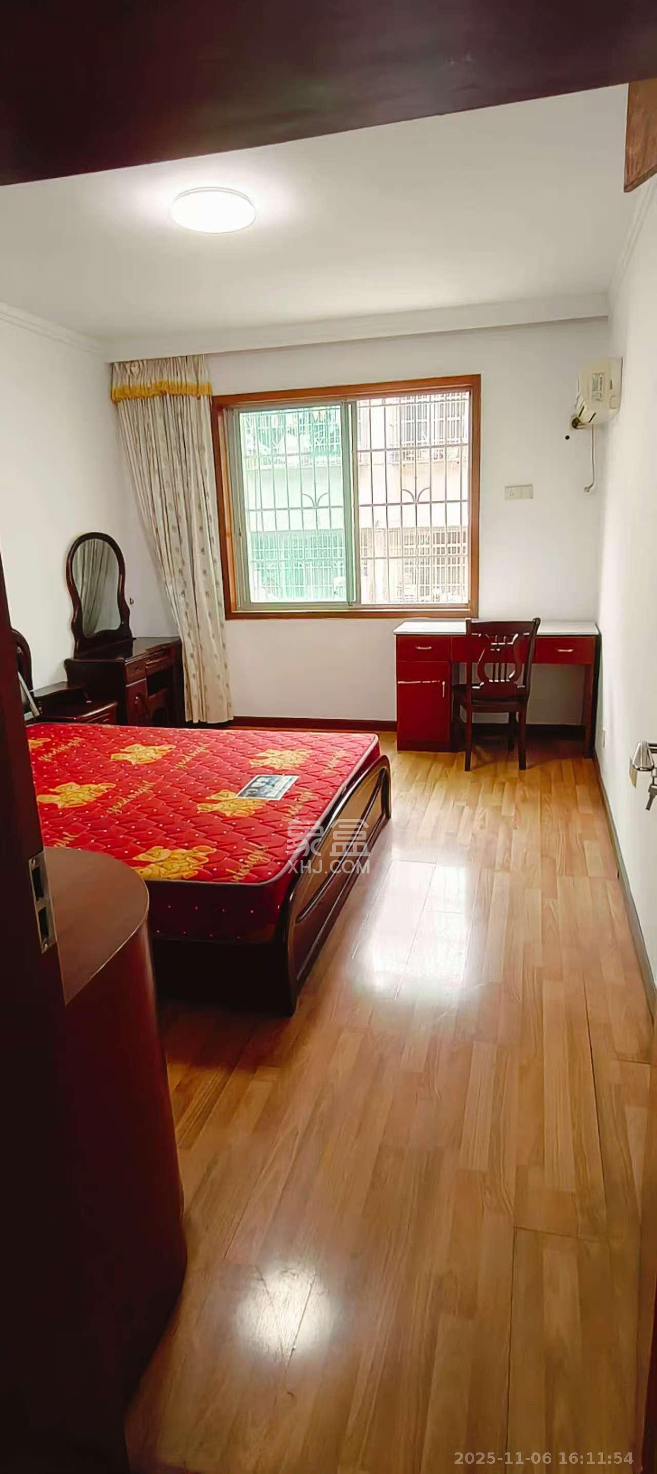 茶叶大市场“山水茗园”  2室2厅1卫    1300.0元/月室内图