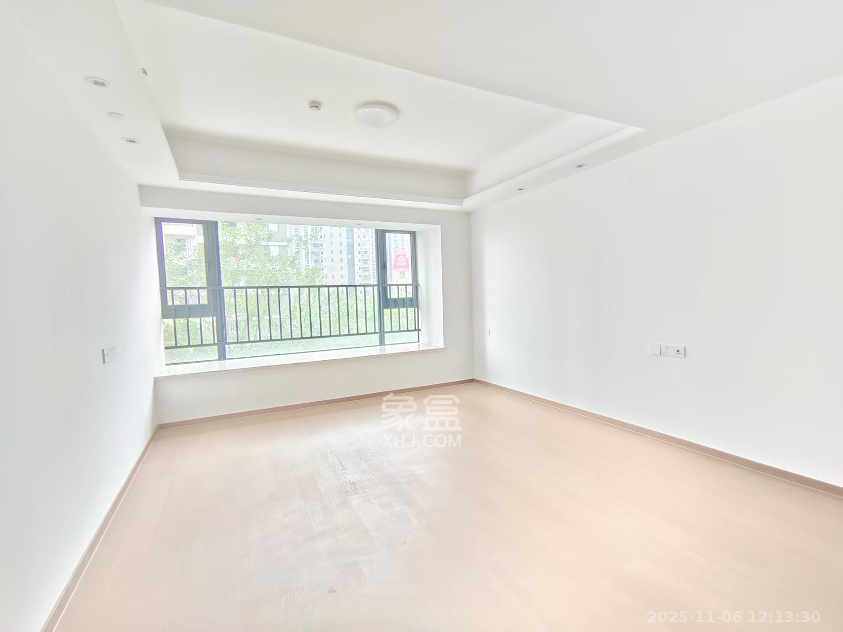 滨江府1913 4室2厅3卫 6500.0元/月 滨江府1913 4室2厅3卫 6500.0元/月室内图