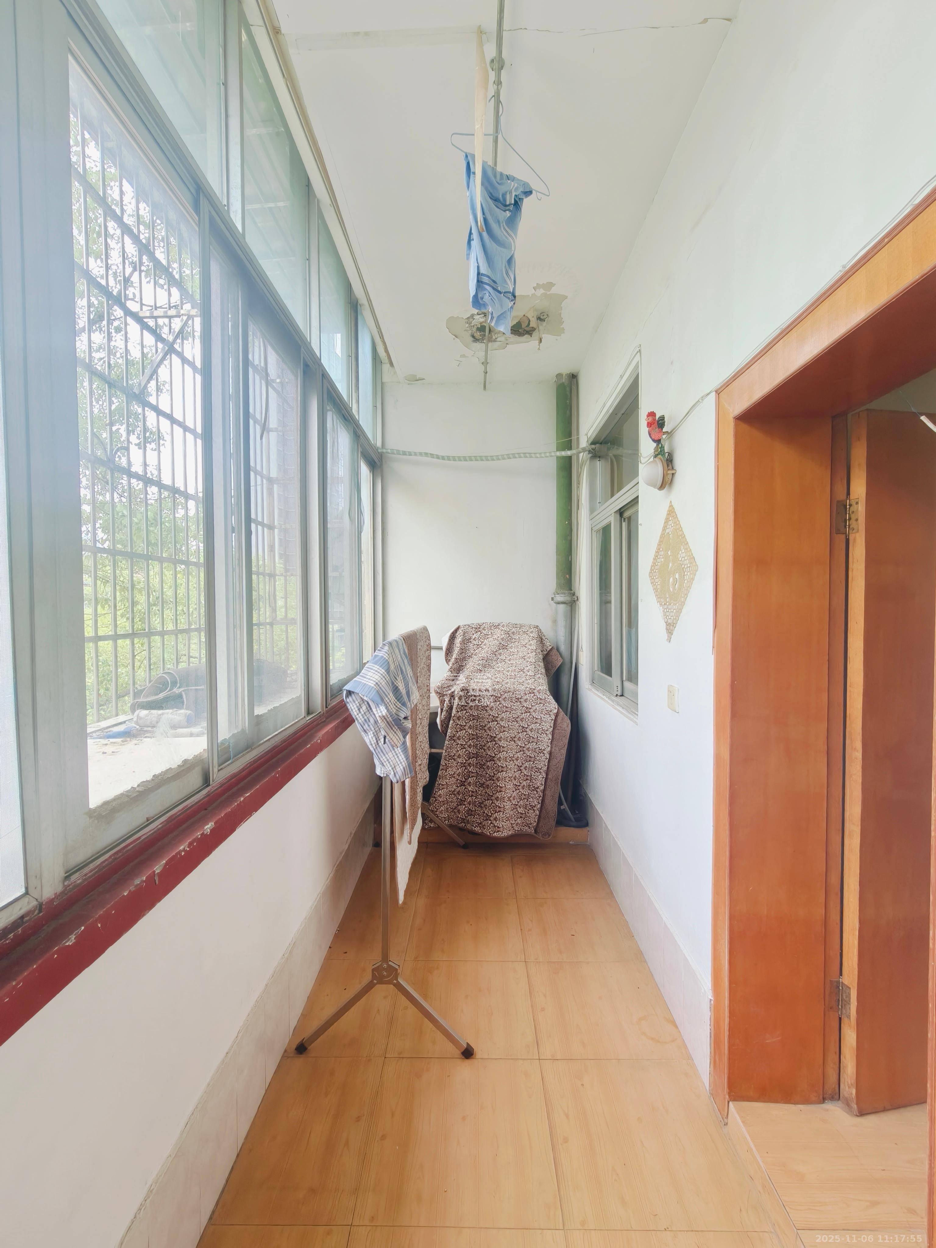 东风二村社区房  2室1厅1卫    1600.0元/月室内图