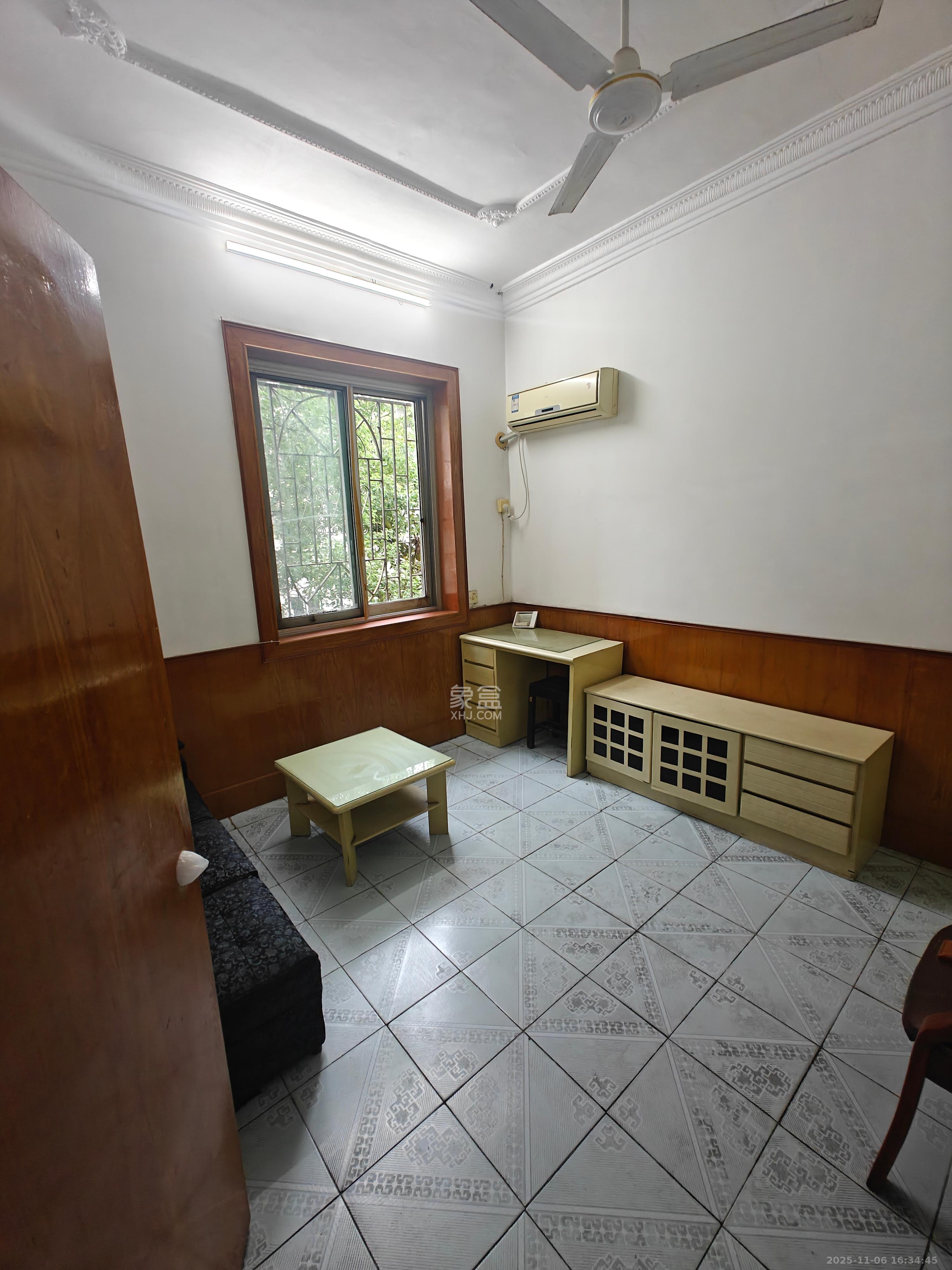 省商务厅宿舍 1室0厅0卫 1600.0元/月 省商务厅宿舍 1室0厅0卫 1600.0元/月室内图