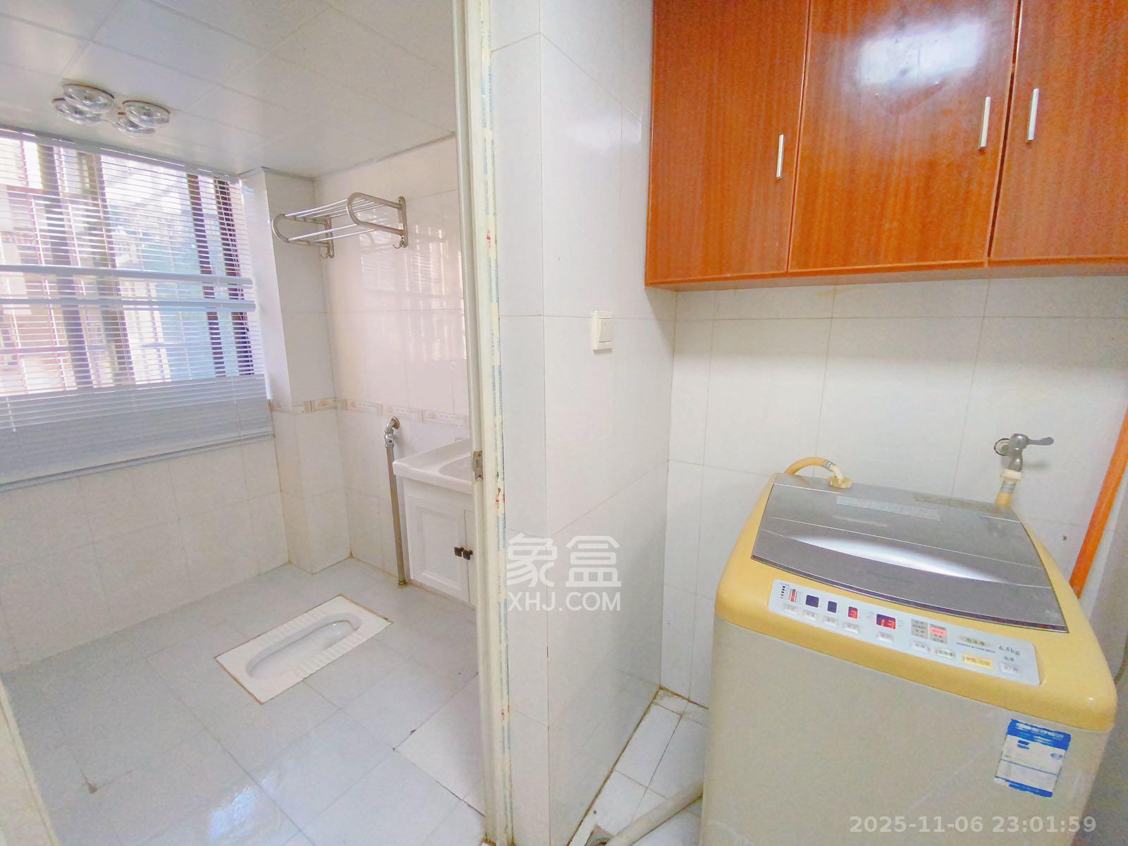 芙蓉蓉苑  1室1厅1卫    2800.0元/月室内图