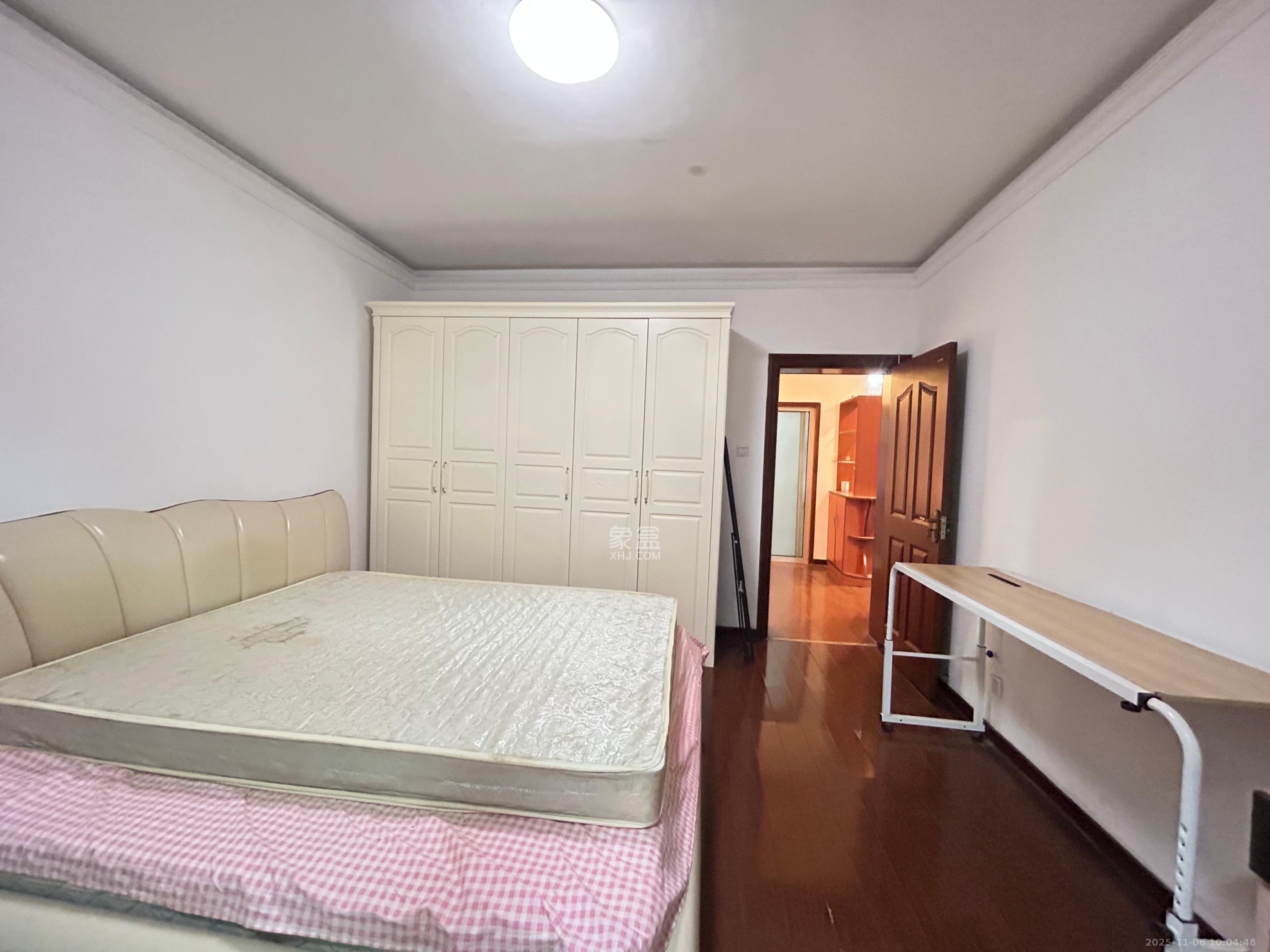 长探家园 2室2厅1卫 2200.0元/月 长探家园 2室2厅1卫 2200.0元/月室内图