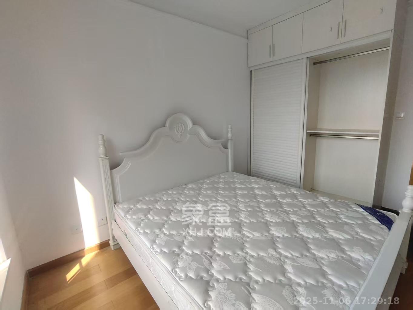 中海国际四期  2室2厅1卫    1900.0元/月室内图