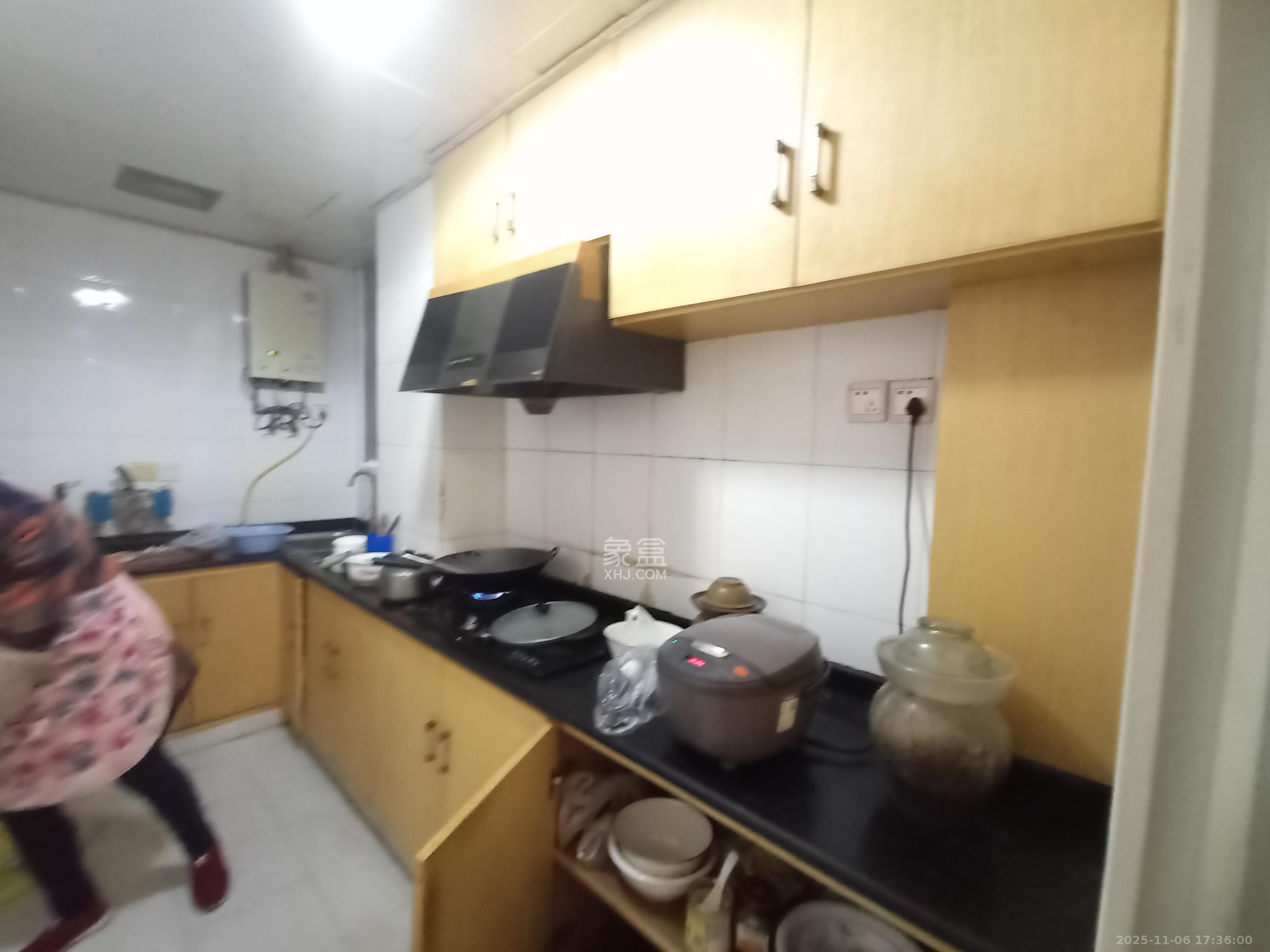 好家园  2室2厅1卫    1600.0元/月室内图