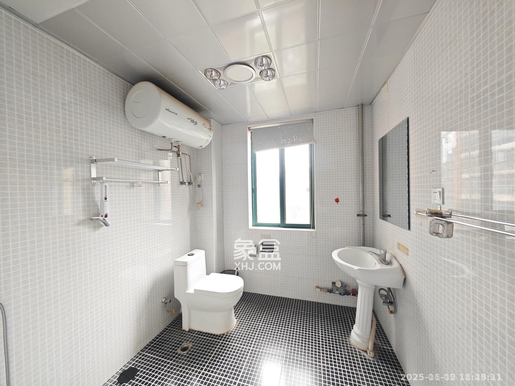 华盛世纪新城  3室2厅1卫    2600.0元/月室内图