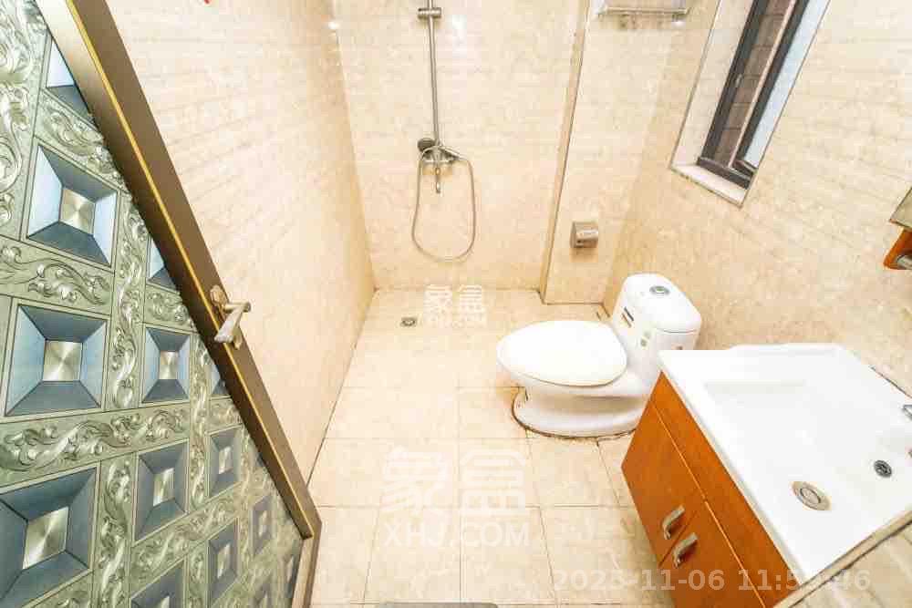 湘域熙岸  4室2厅2卫    3800.0元/月室内图