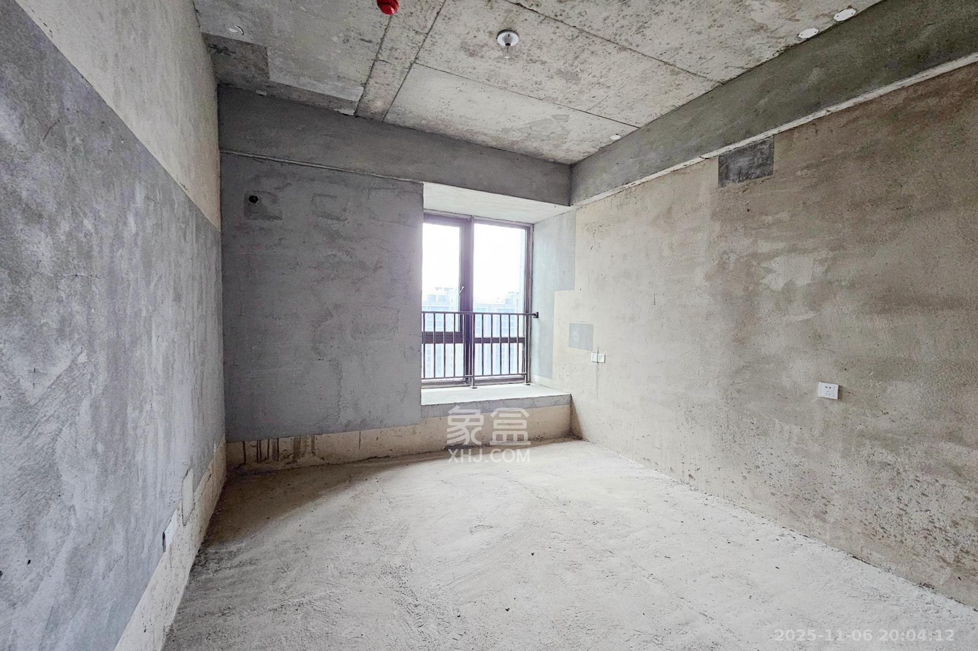 明昇壹城(明昇时代广场)二期 4室2厅3卫 410.0万 明昇壹城(明昇时代广场)二期 4室2厅3卫 410.0万卧室