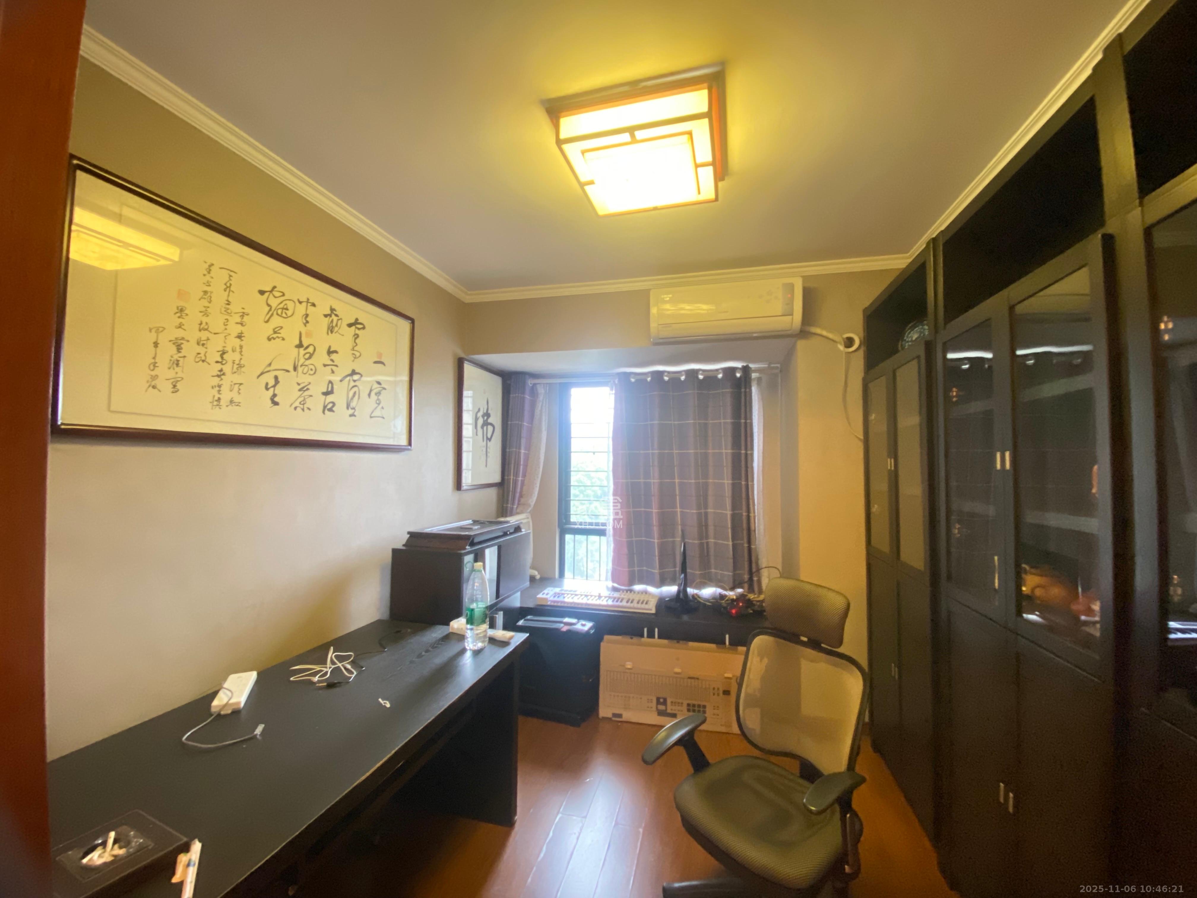 万科金域华府三四期  4室2厅2卫    2900.0元/月室内图