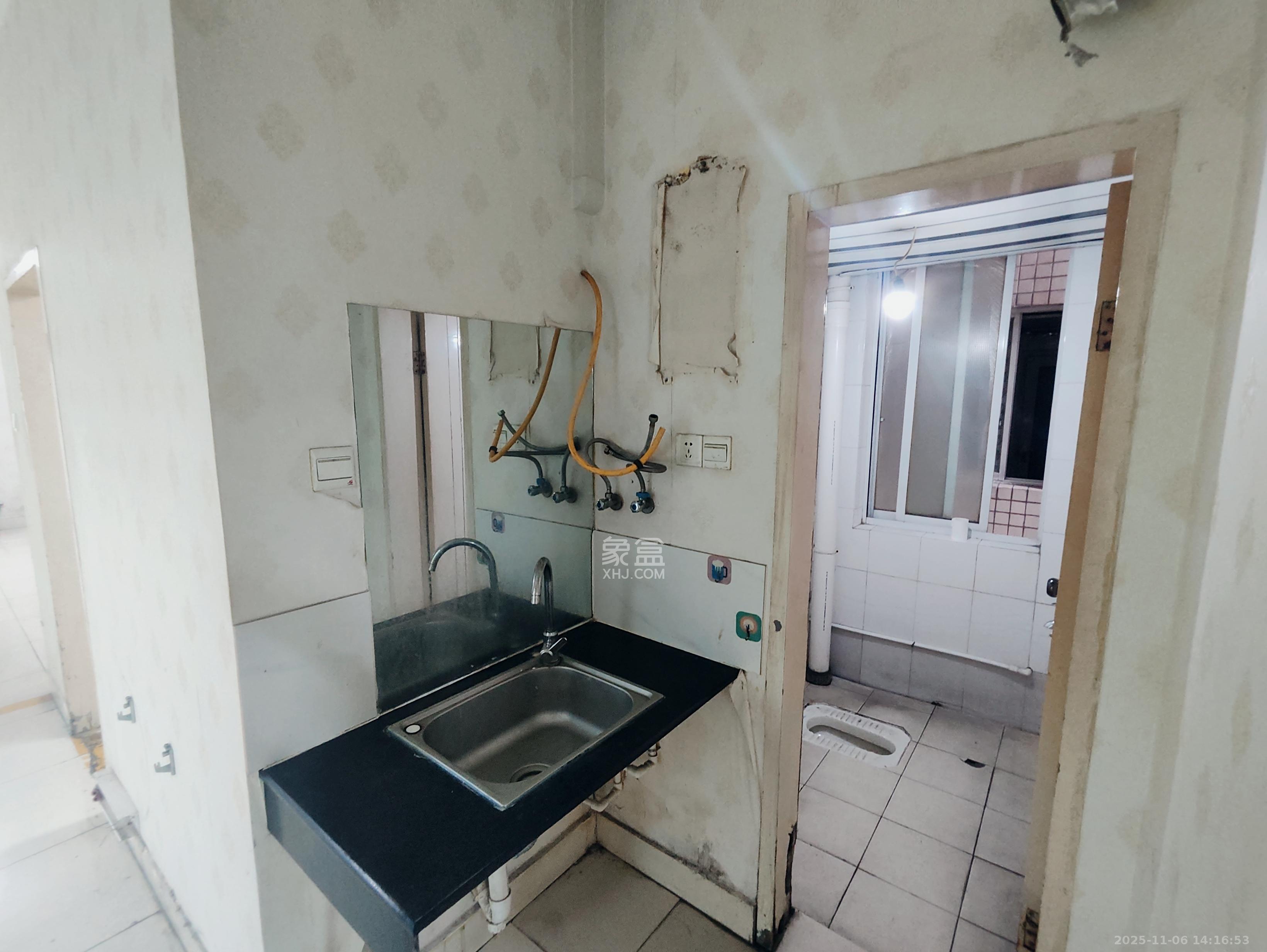 兴威名座  3室2厅2卫    3500.0元/月室内图