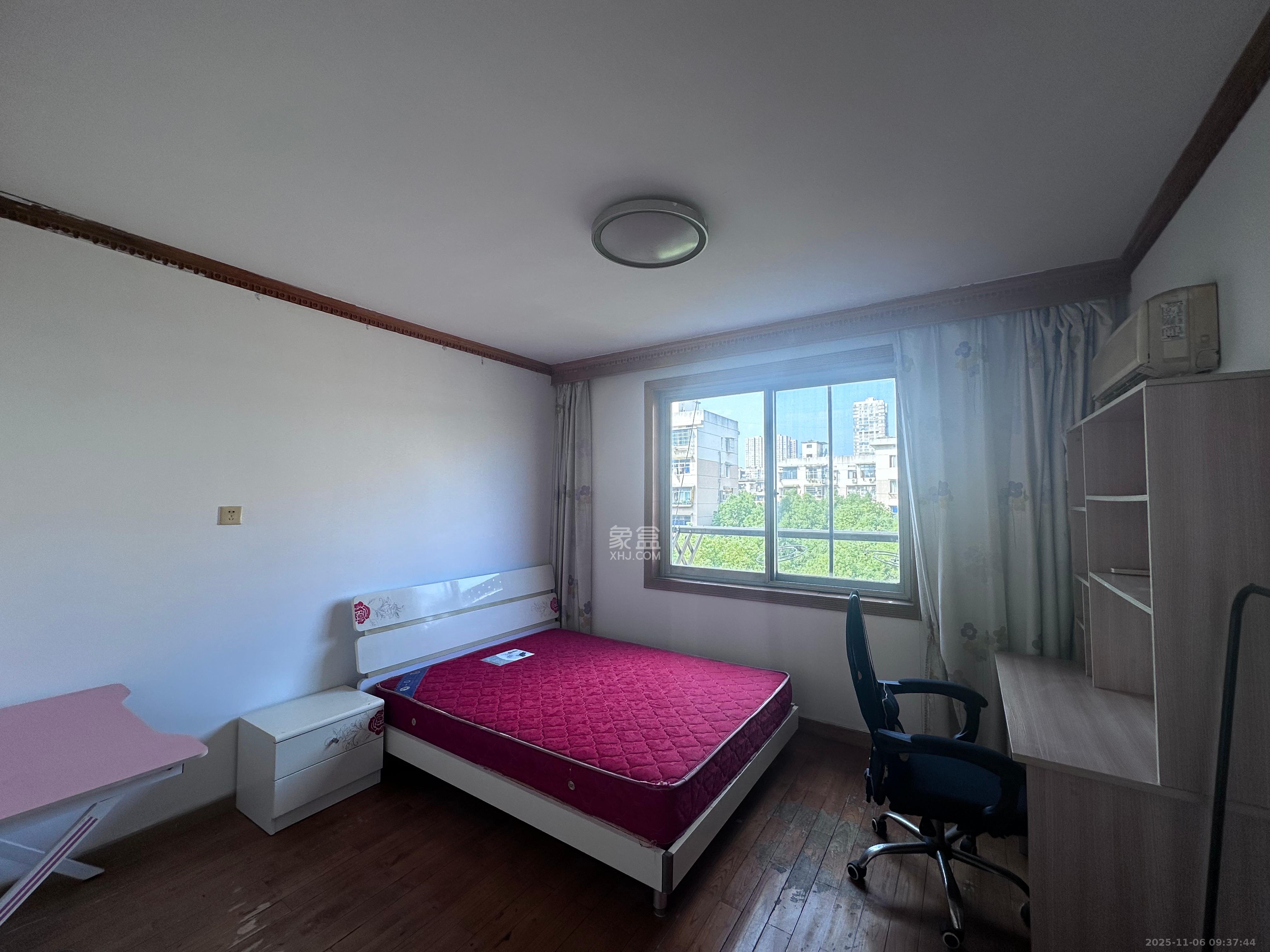 火星一片  2室2厅1卫    1100.0元/月室内图