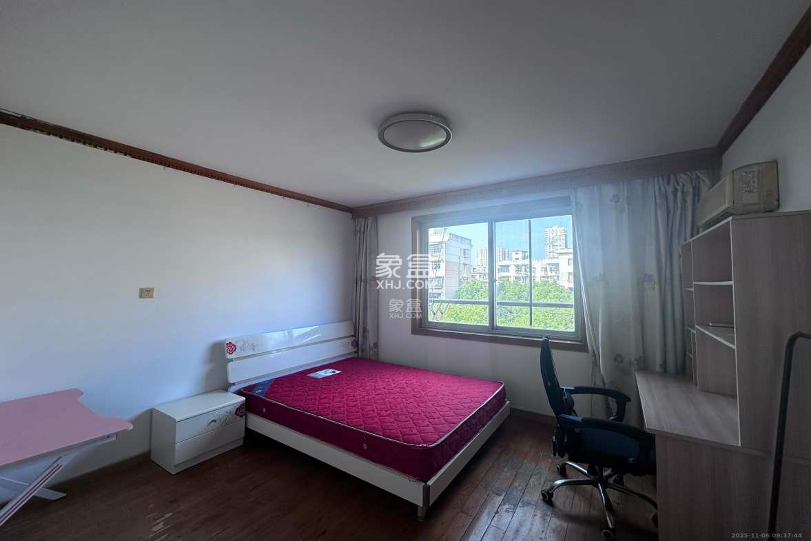 火星一片 2室2厅1卫 1100.0元/月 火星一片 2室2厅1卫 1100.0元/月室内图