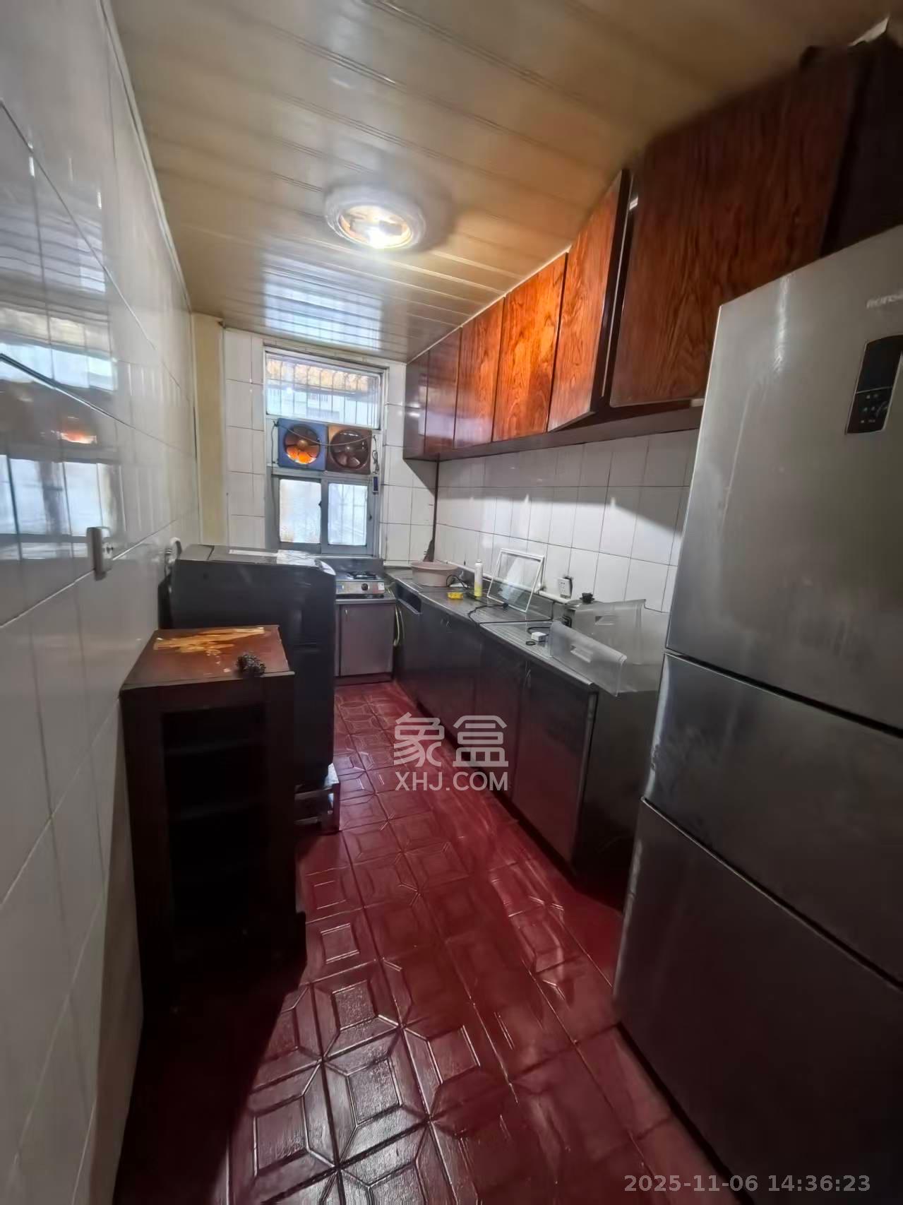 赐闲湖（机关事务管理单位房）  3室2厅2卫    2600.0元/月室内图