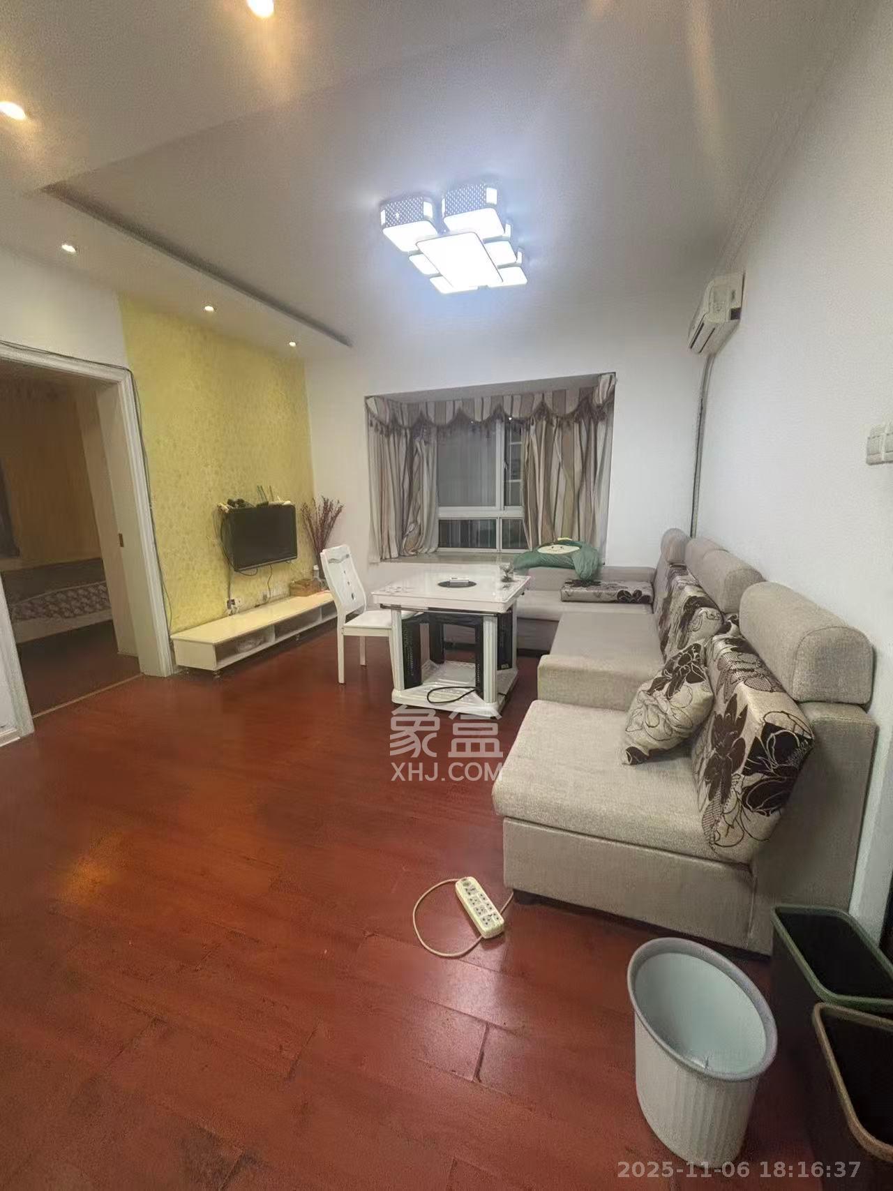 星典时代  2室1厅1卫    1600.0元/月