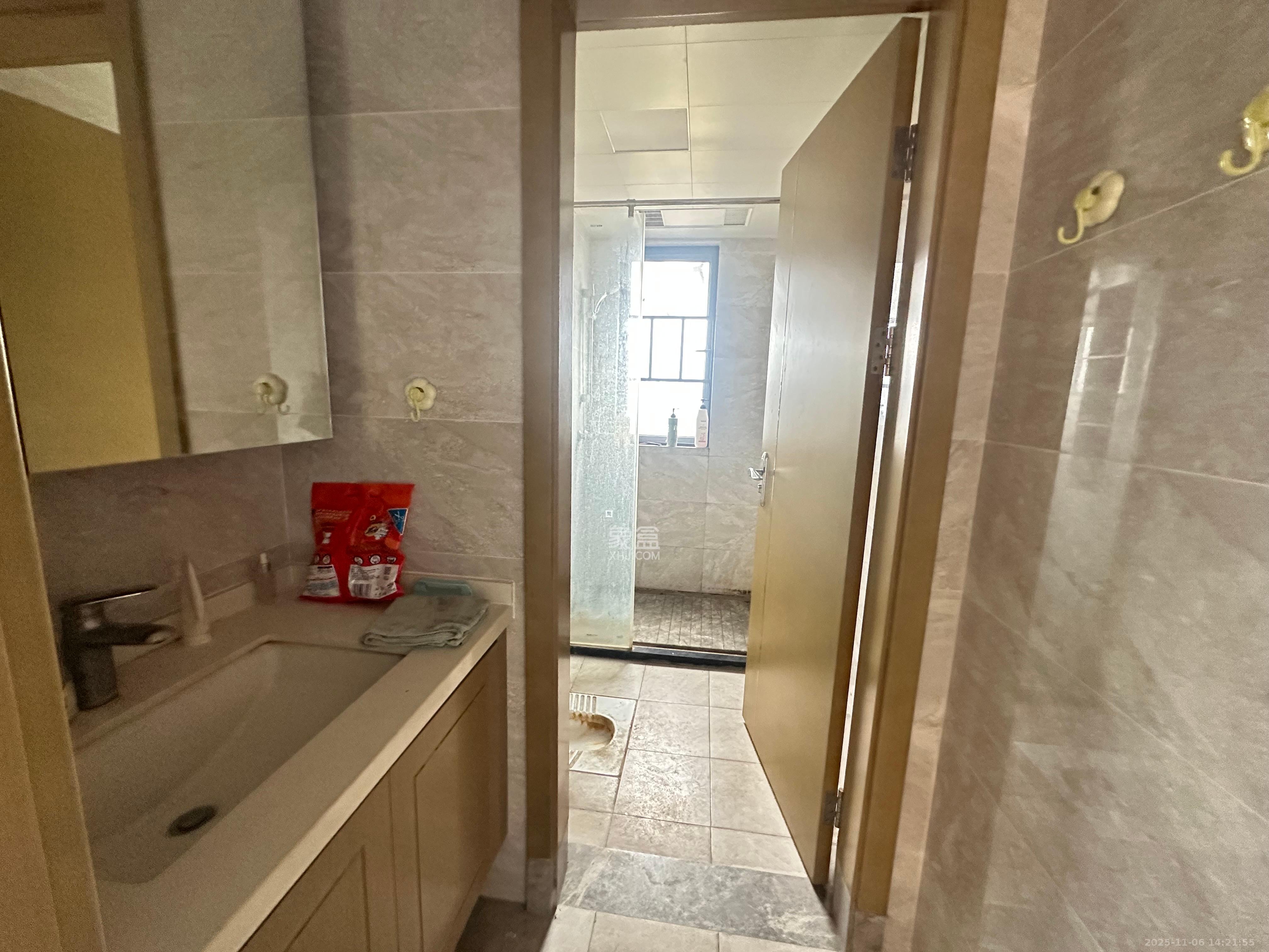 中建璟和城  4室2厅2卫    2800.0元/月室内图