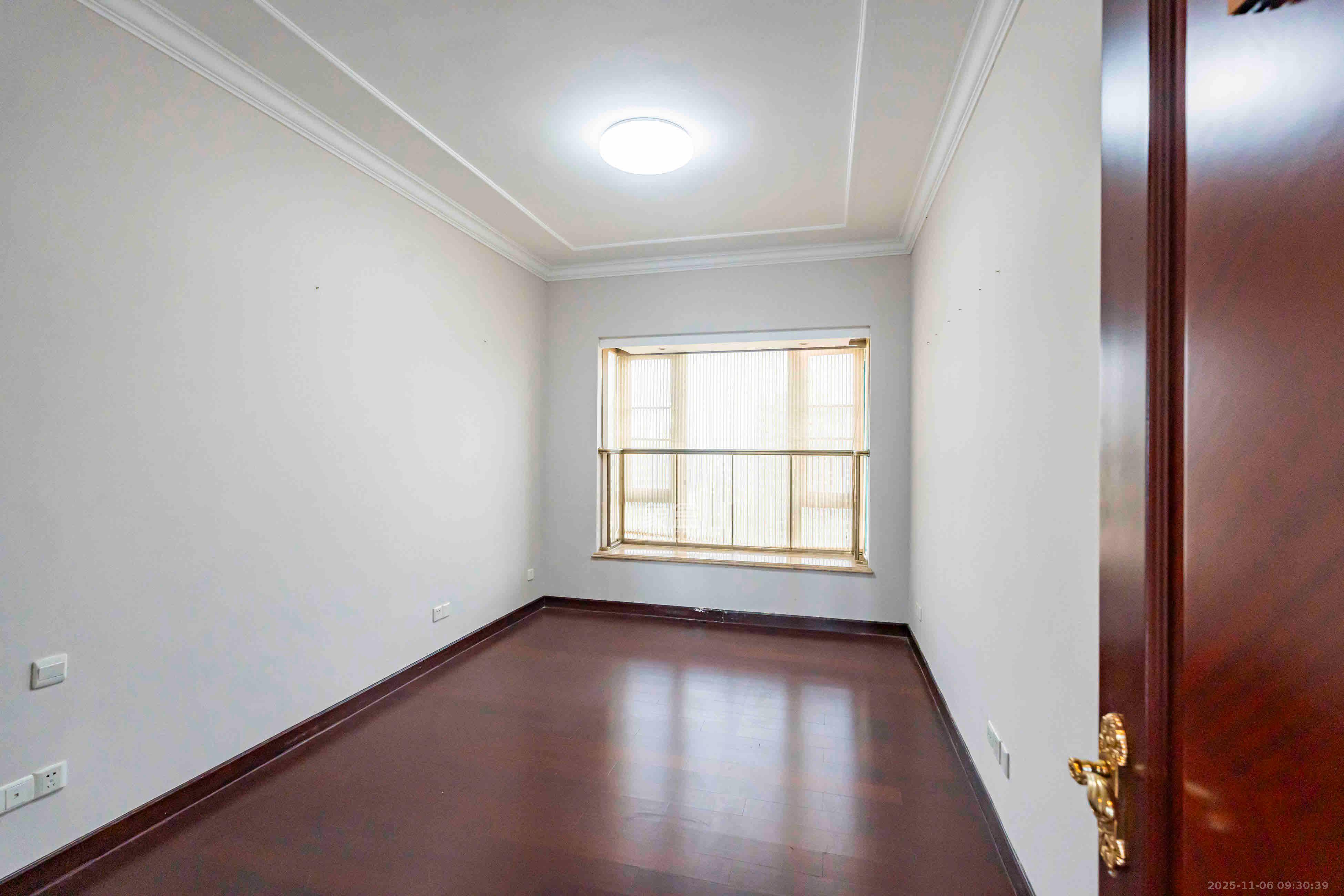 恒大雅苑 4室2厅2卫 6500.0元/月 恒大雅苑 4室2厅2卫 6500.0元/月室内图