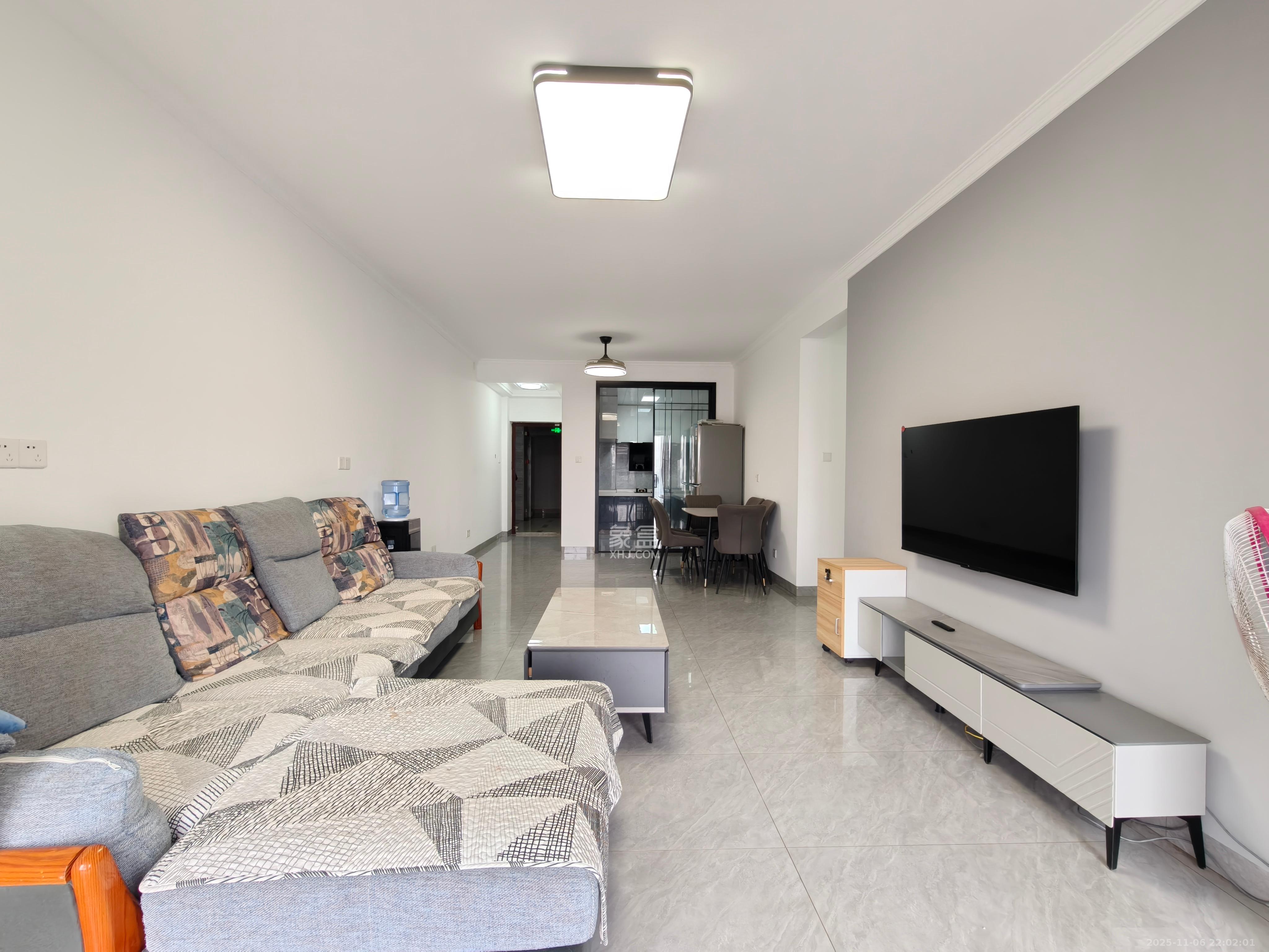 盛地东方芯府  3室2厅2卫    2200.0元/月室内图