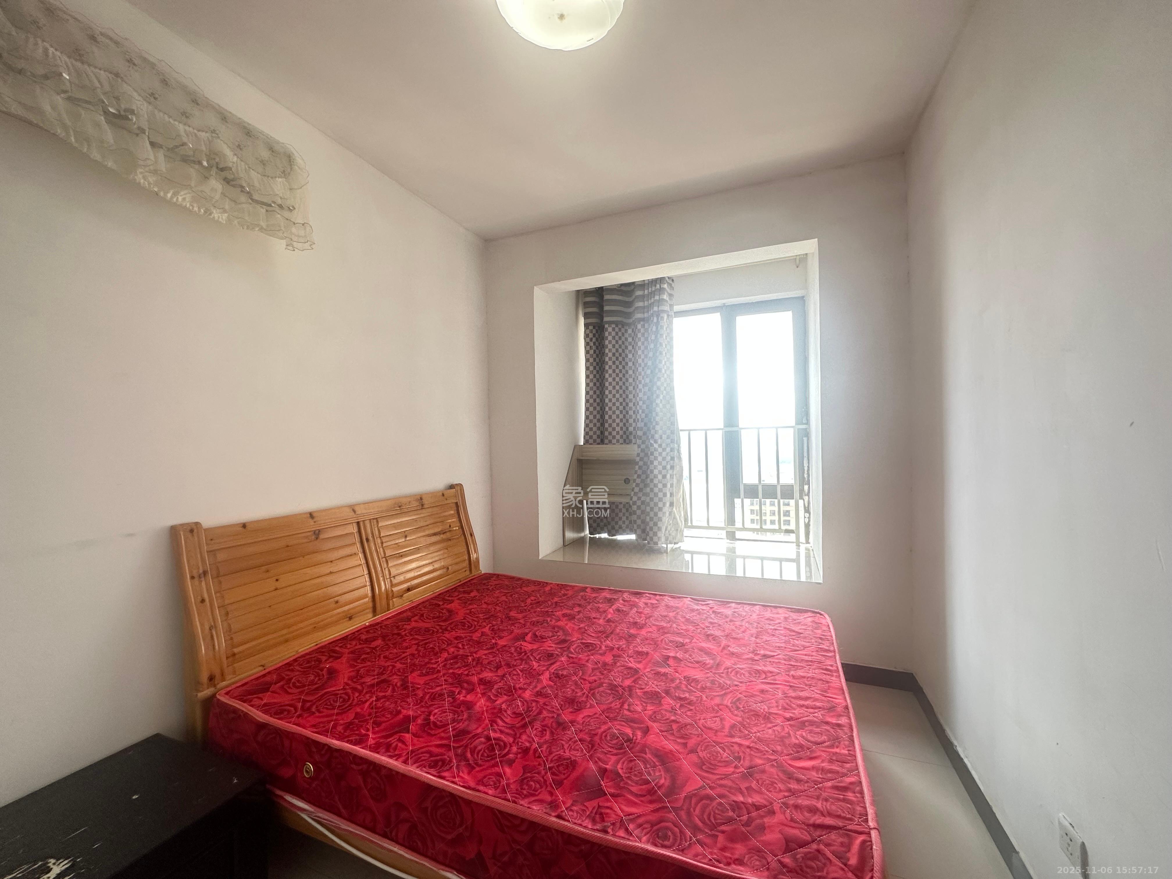 保利麓谷林语F区 3室2厅1卫 2200.0元/月 保利麓谷林语F区 3室2厅1卫 2200.0元/月室内图