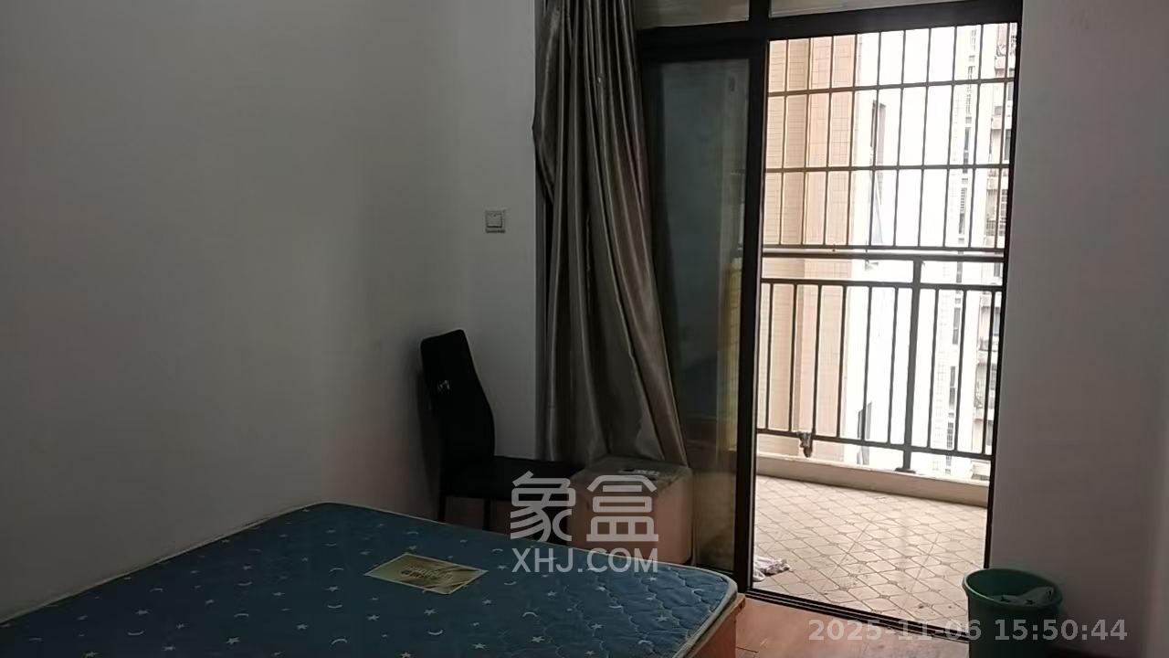 天元涉外景园B区  4室2厅2卫    2800.0元/月室内图