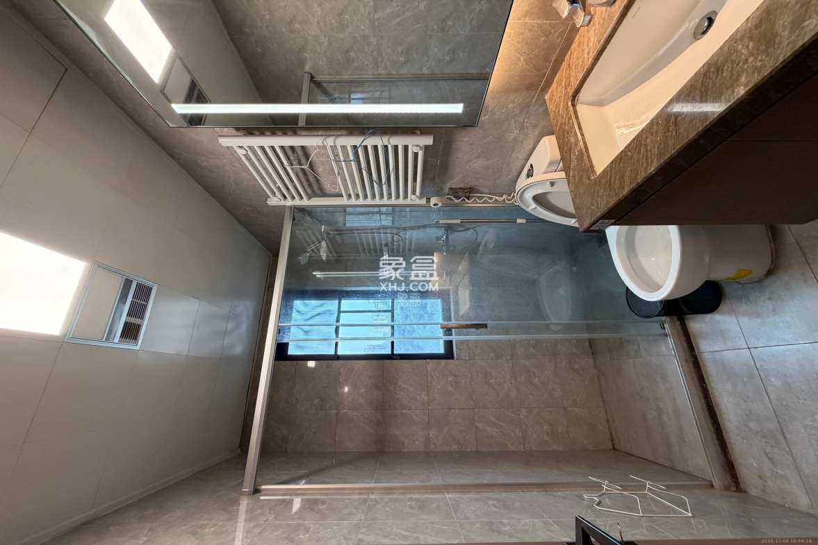 金茂建发泊悦 4室2厅2卫 4200.0元/月 金茂建发泊悦 4室2厅2卫 4200.0元/月室内图