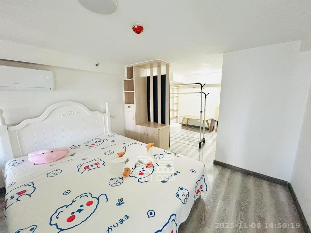 裕天国际商汇中心 1室0厅0卫 1700.0元/月 裕天国际商汇中心 1室0厅0卫 1700.0元/月室内图