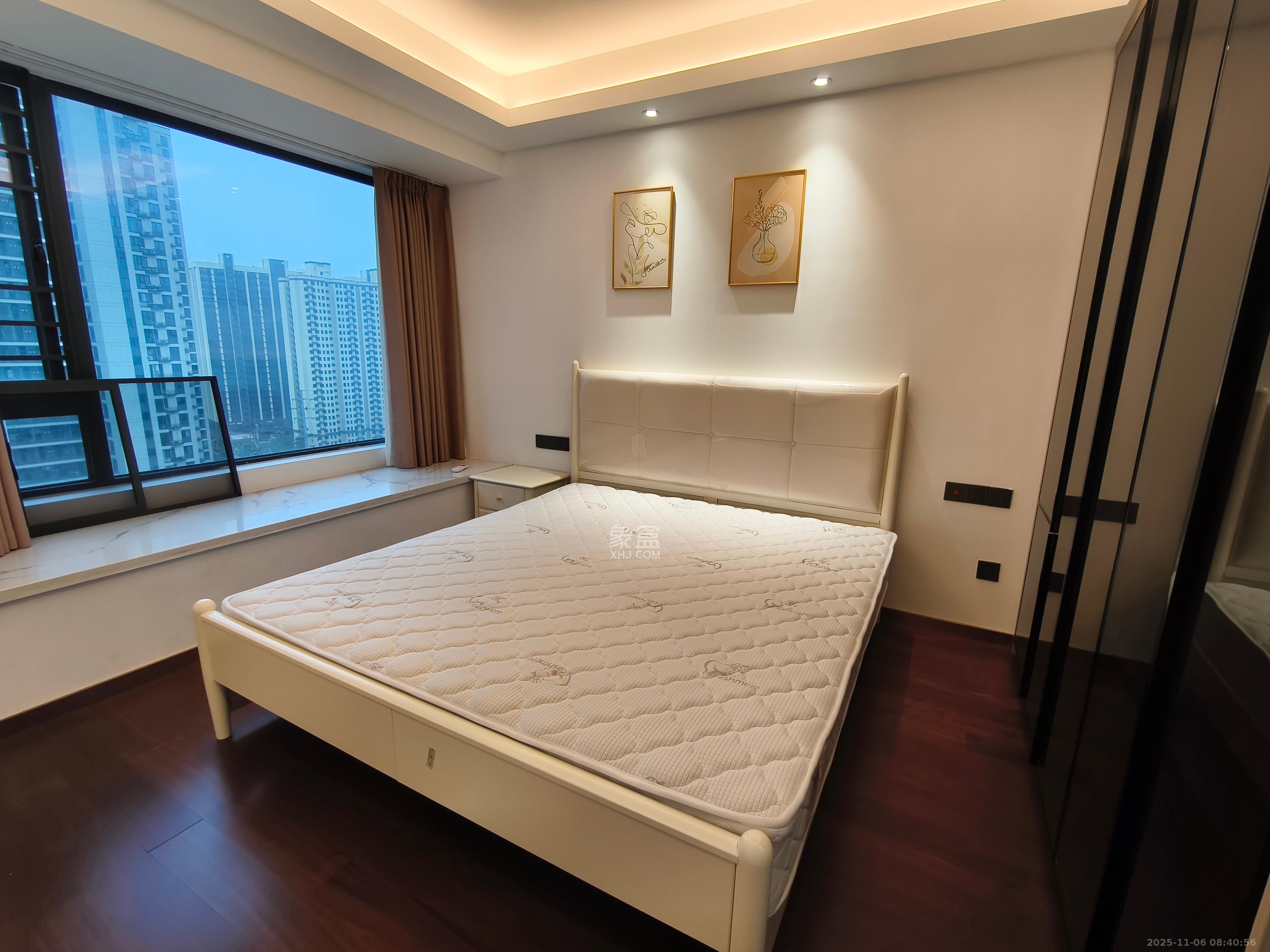 旭辉雨花郡  4室2厅2卫    5000.0元/月室内图