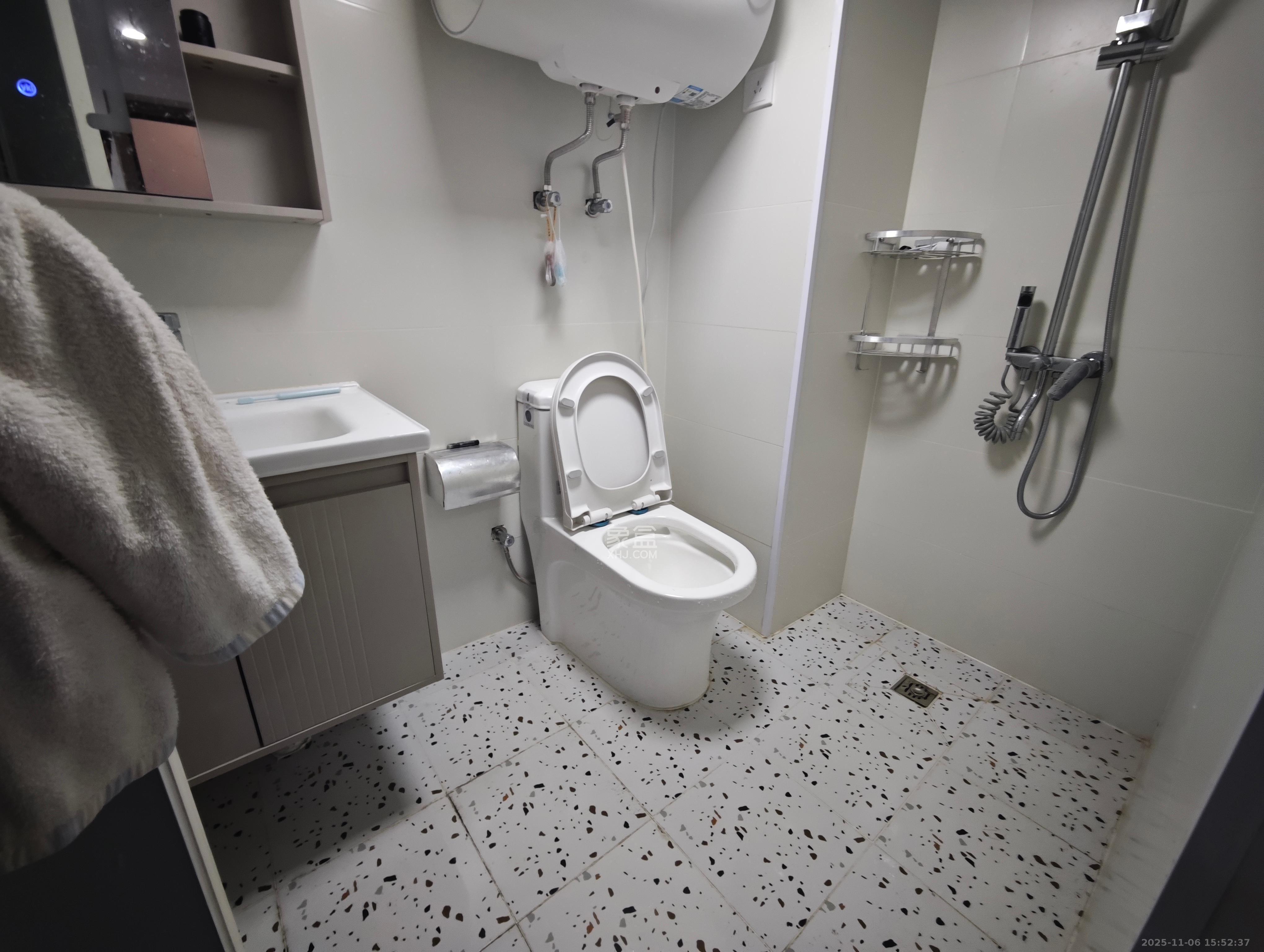 金地峯范  1室0厅0卫    2000.0元/月室内图