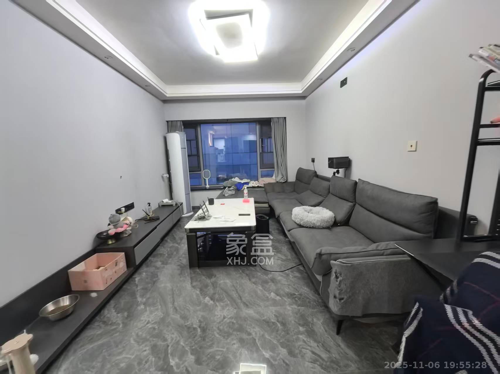 世茂铂翠湾四期(世茂悦享) 3室2厅1卫 3300.0元/月 世茂铂翠湾四期(世茂悦享) 3室2厅1卫 3300.0元/月室内图