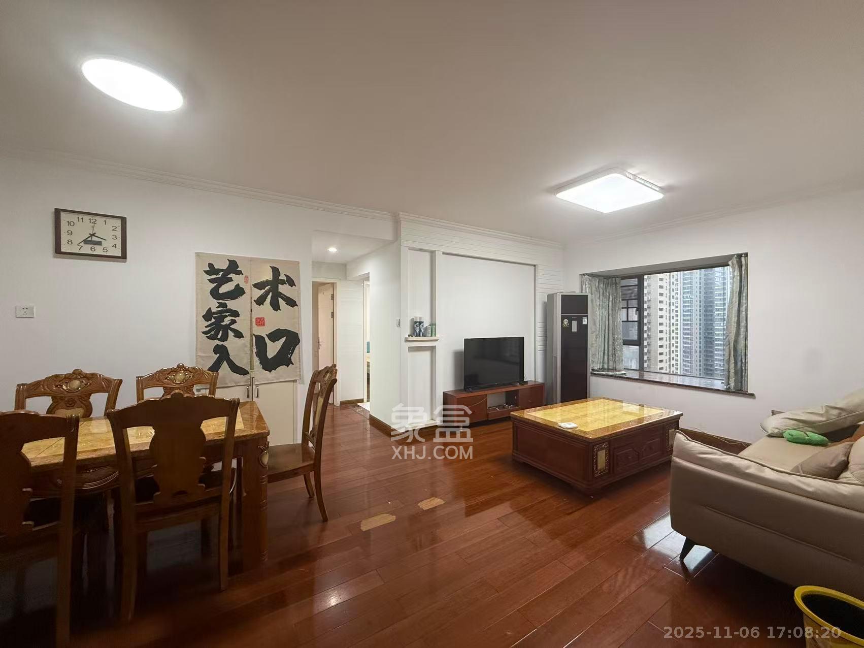 滨江君悦香邸  3室2厅1卫    2500.0元/月