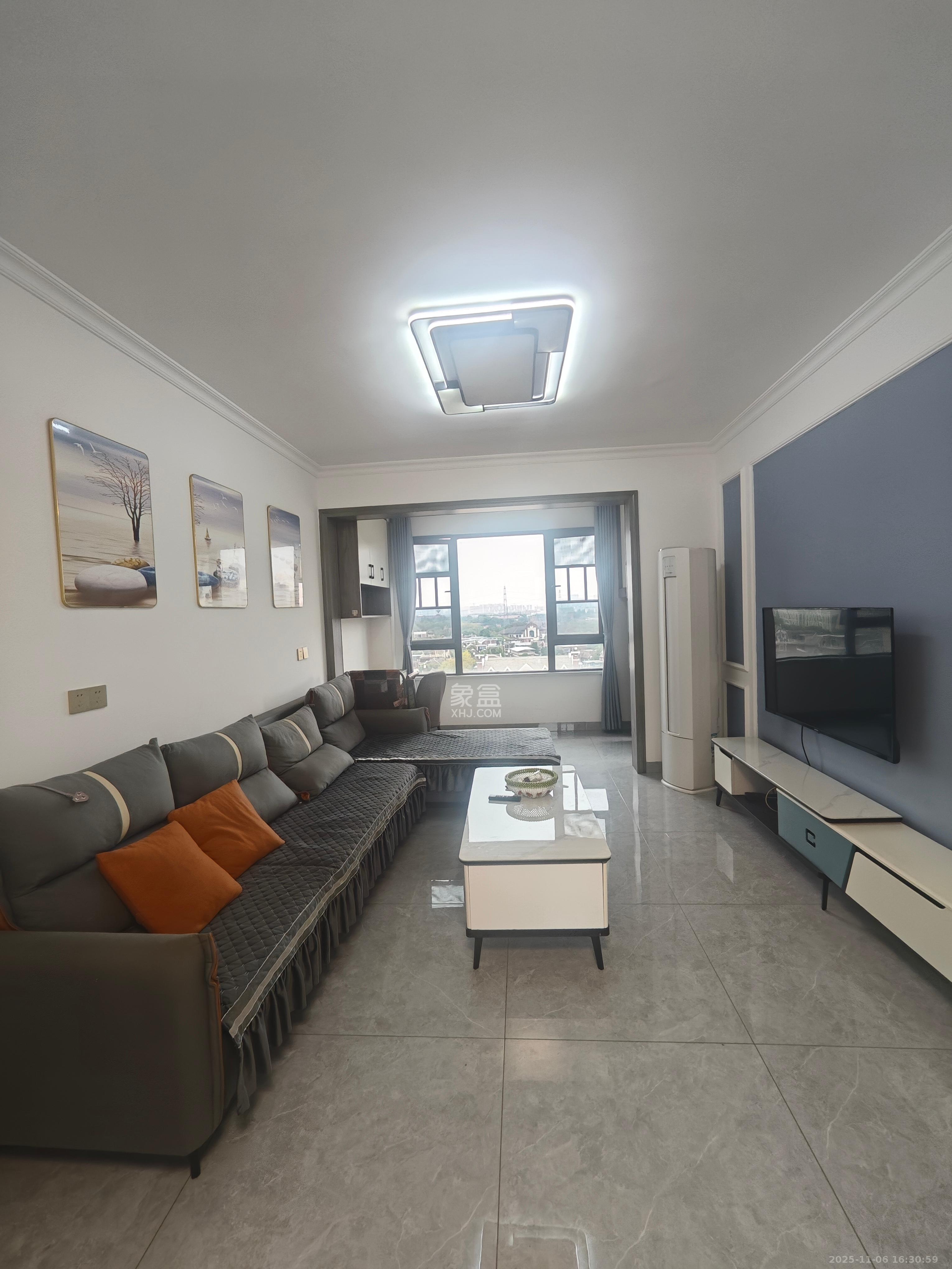 东合新苑  2室2厅1卫    2400.0元/月室内图