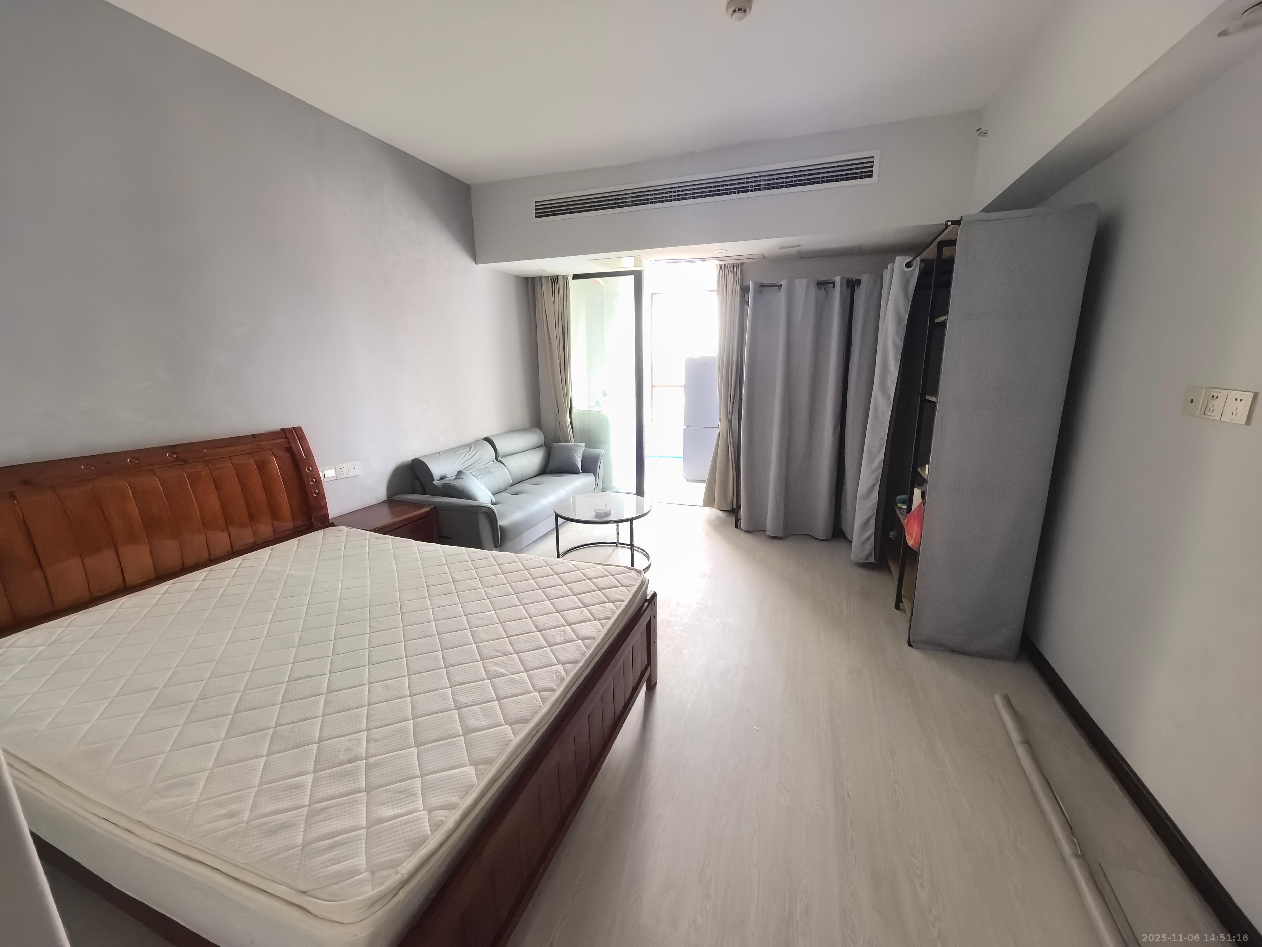 中信凯旋蓝岸（中信新城三期）  1室1厅1卫    1300.0元/月