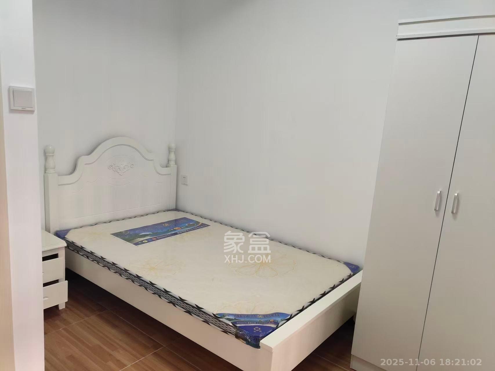 世茂铂翠湾四期（世茂悦享）  3室2厅1卫    3000.0元/月室内图