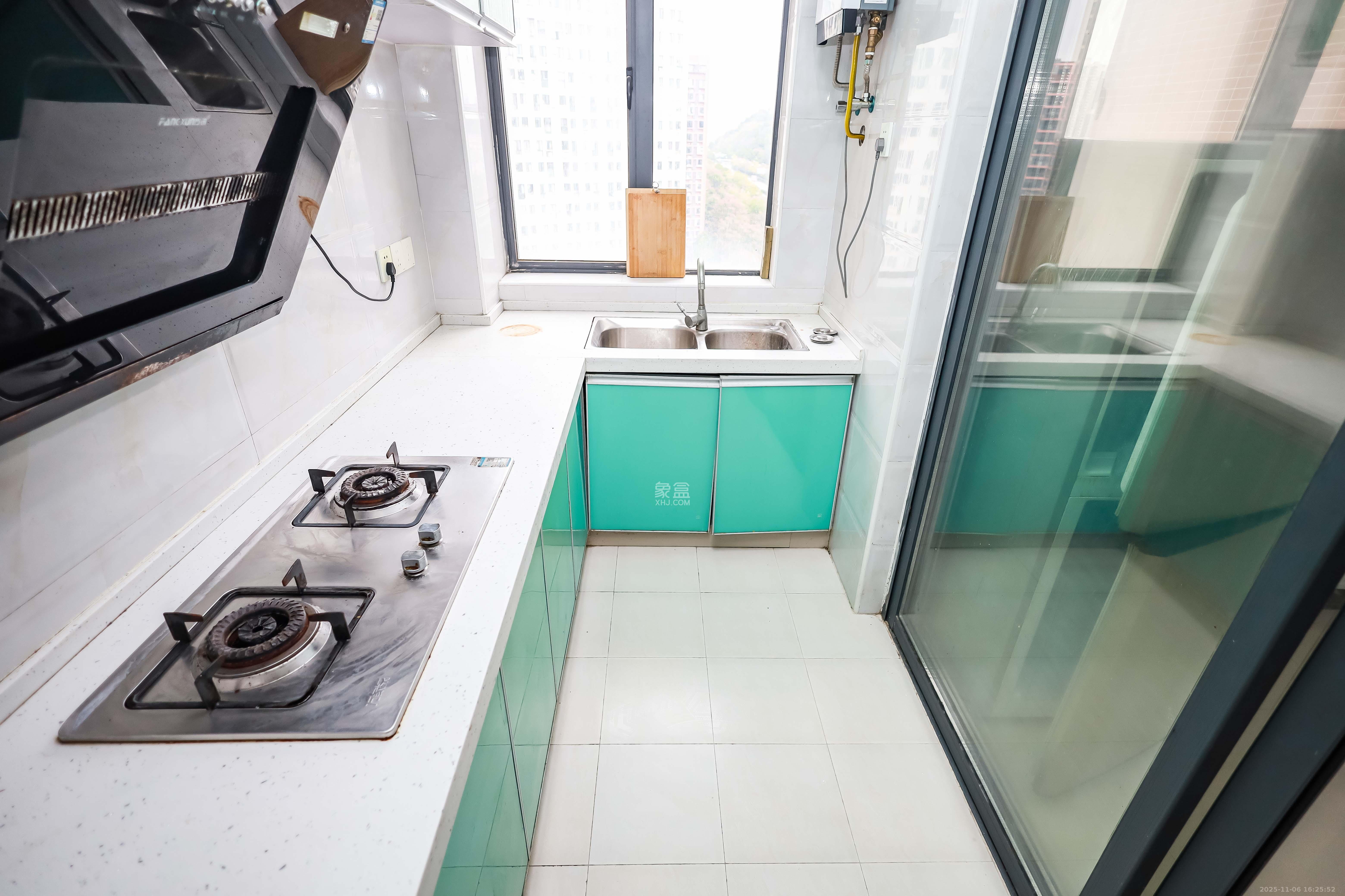 盛世耀凯  3室2厅1卫    72.0万厨房