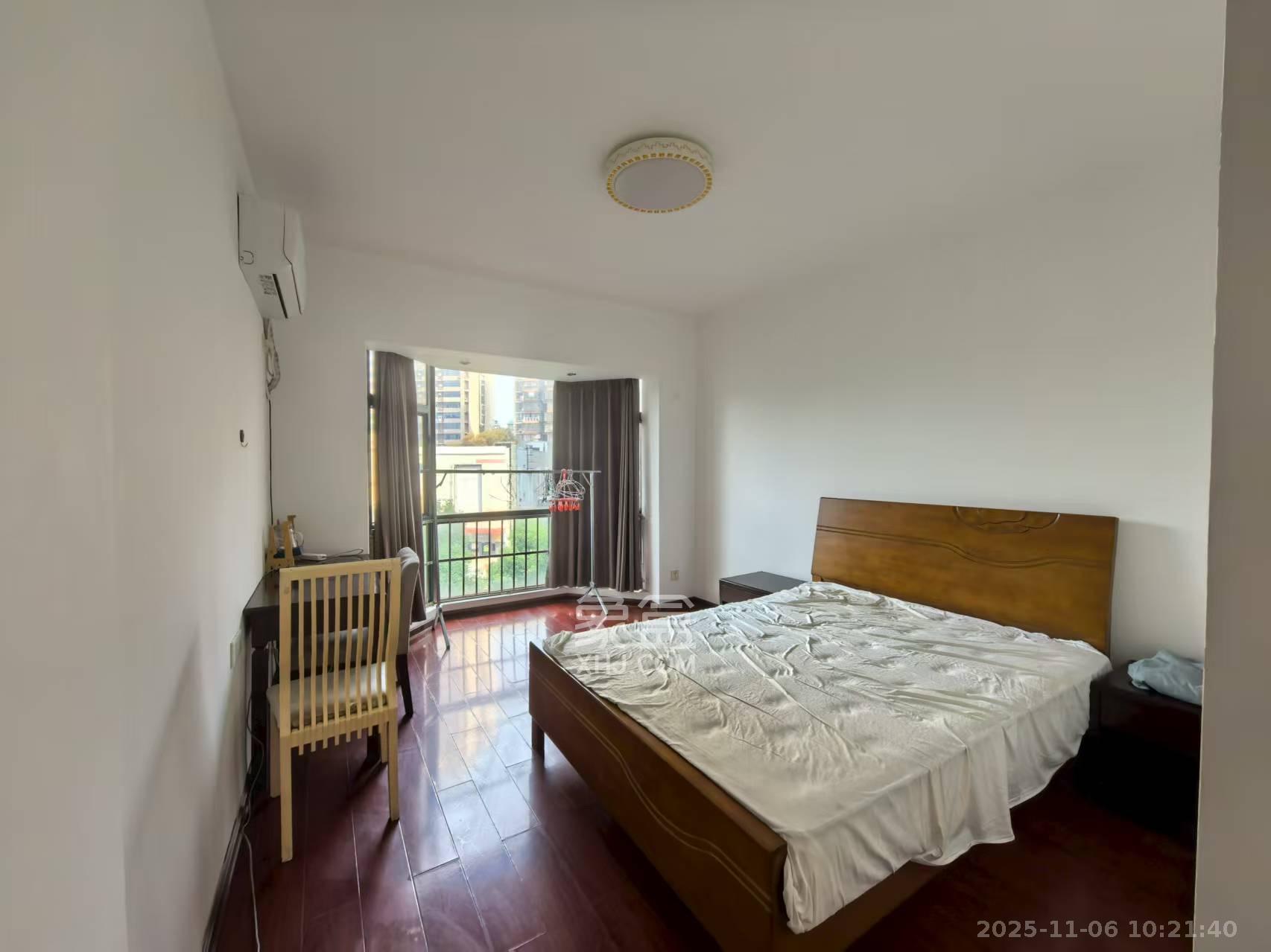 王府花园 3室2厅2卫 2600.0元/月 王府花园 3室2厅2卫 2600.0元/月室内图