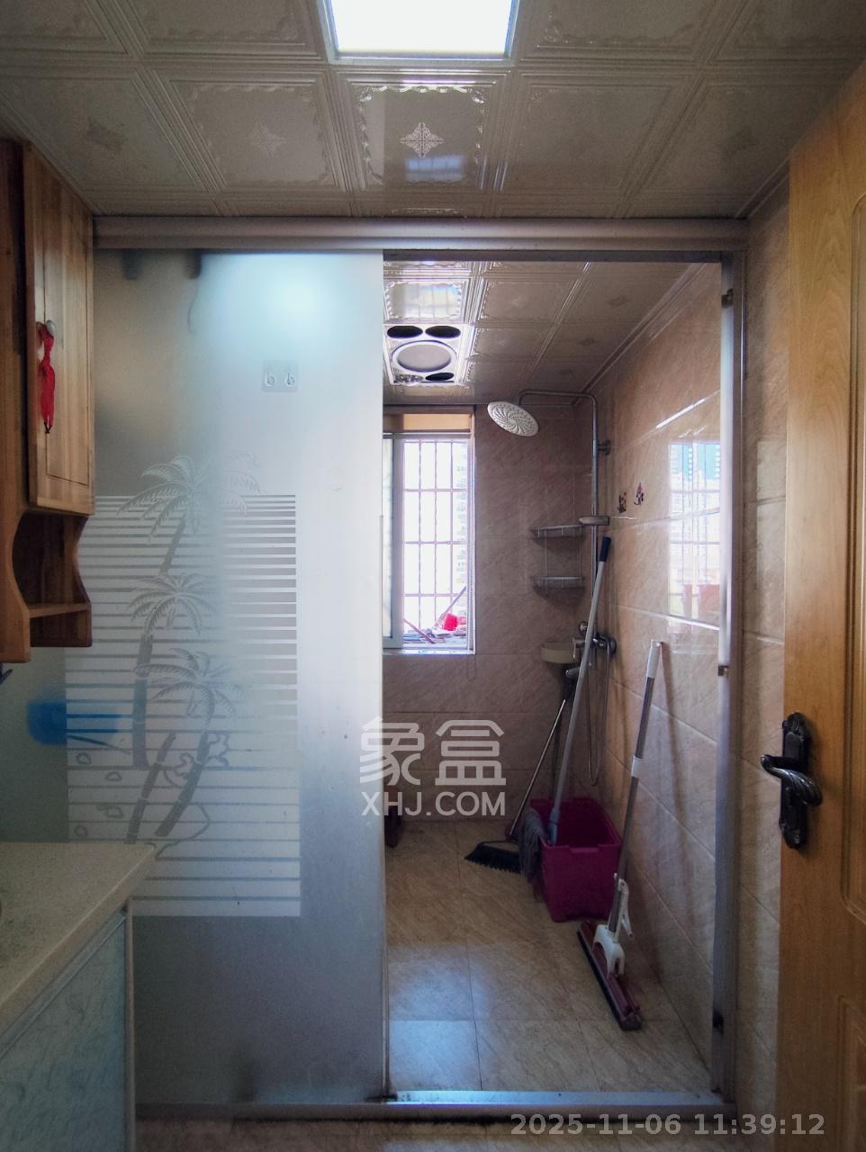 紫云阁 3室2厅1卫 1800.0元/月 紫云阁 3室2厅1卫 1800.0元/月室内图