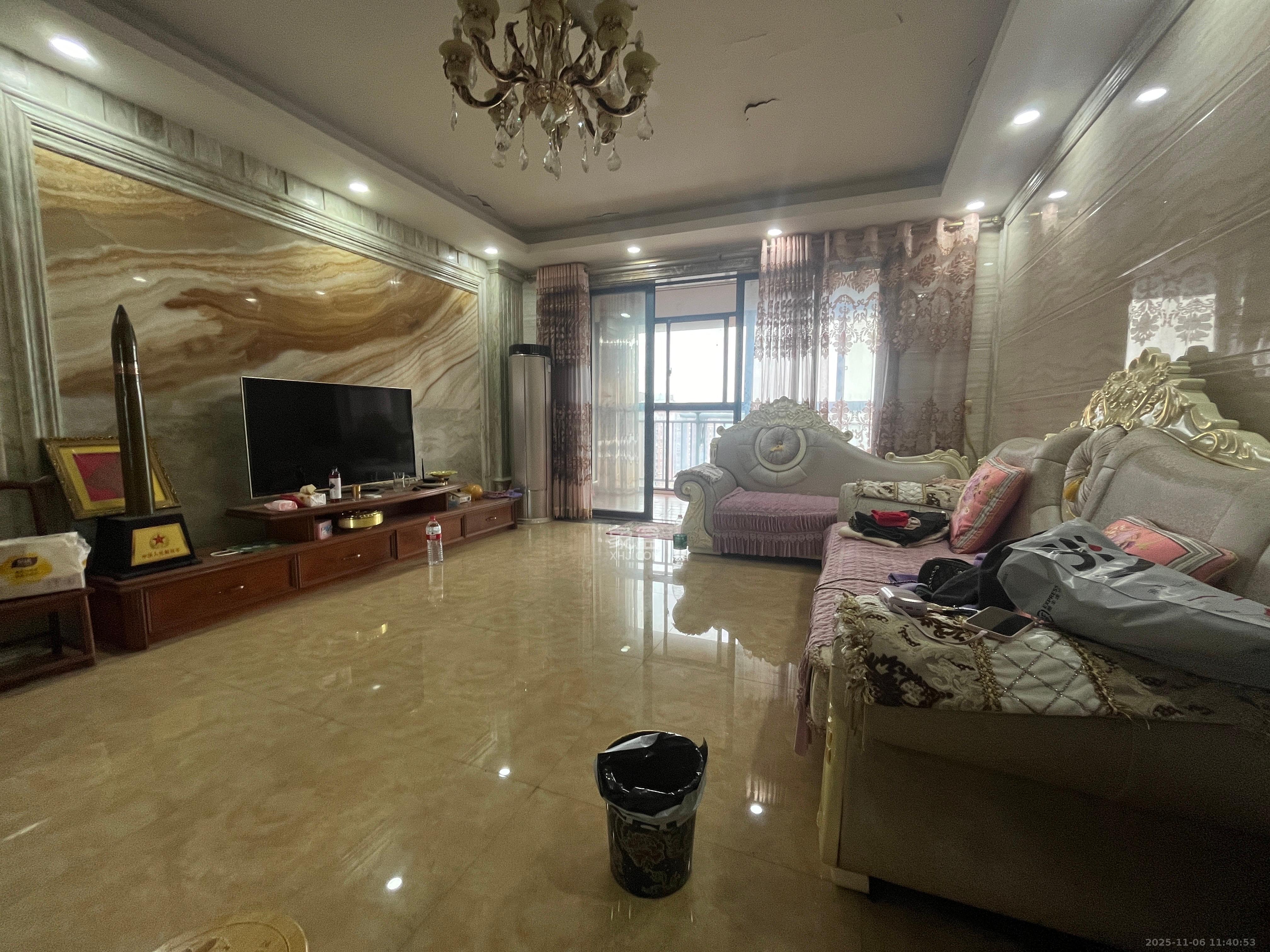 五矿格澜郡  5室3厅3卫    4100.0元/月